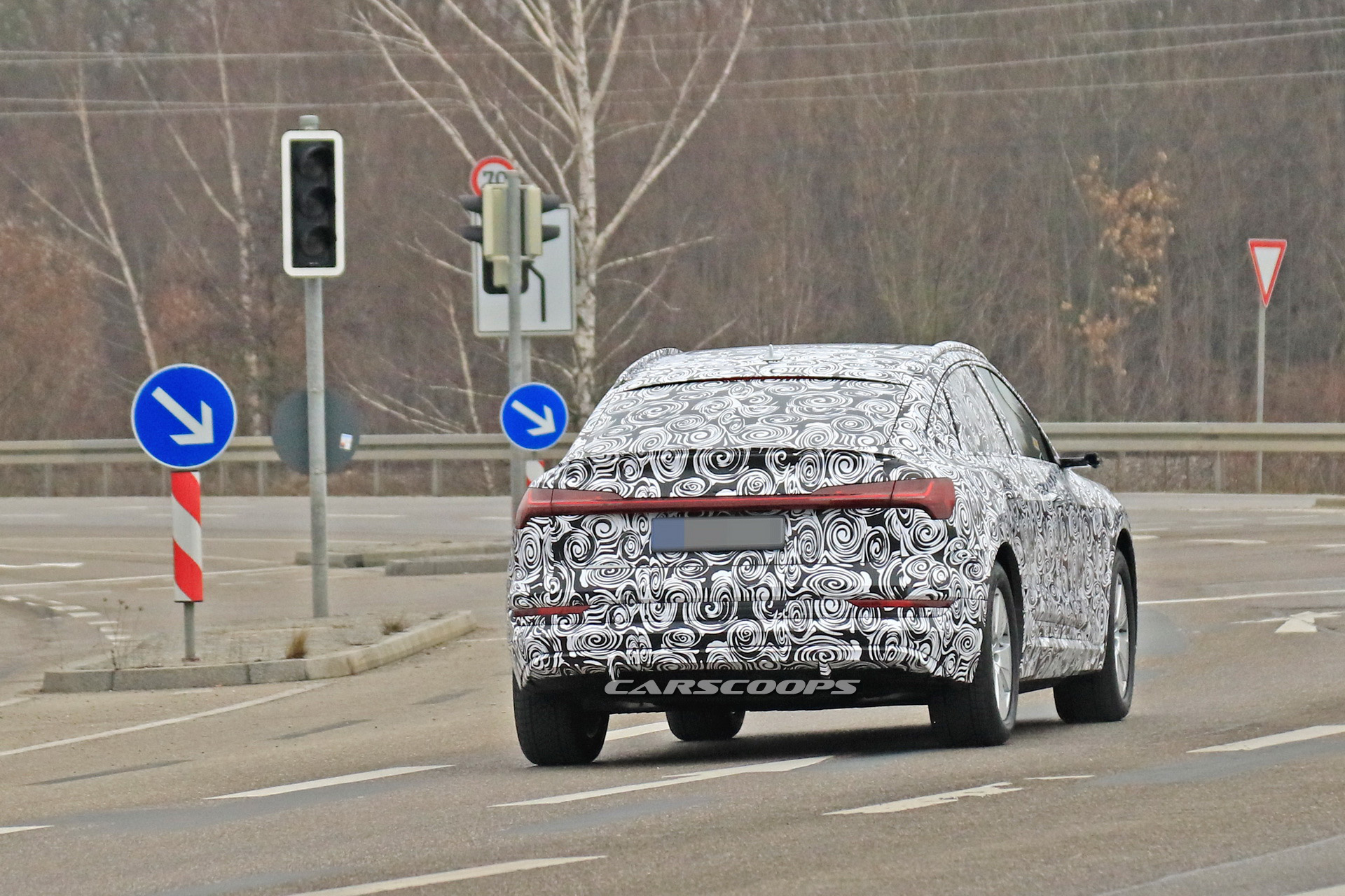 audi e-tron sportback spotted first time 11 Production 2020 Audi e-tron Sportback Looks Less Futuristic Than Concept