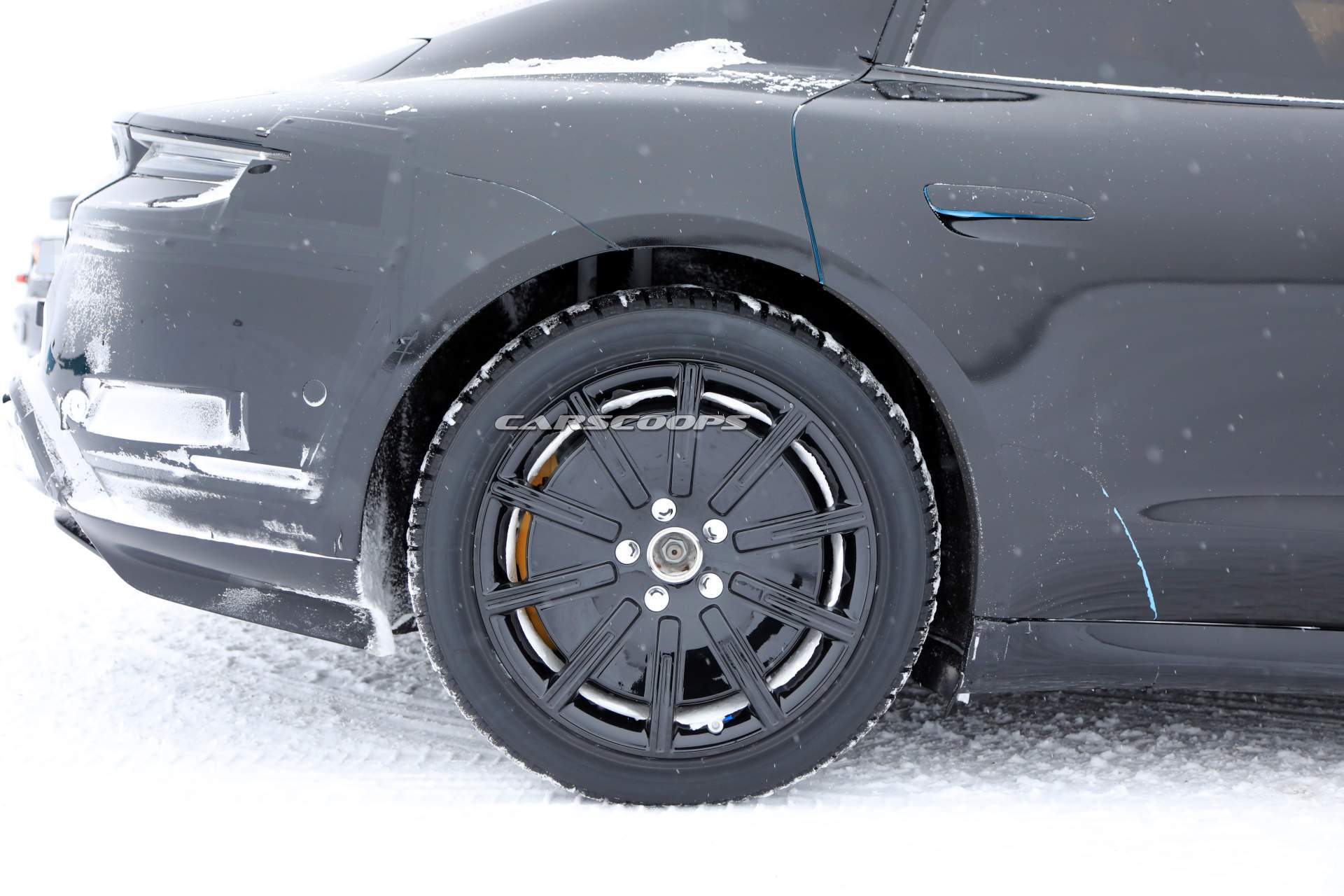 2020 Porsche Taycan spy shots 19 2020 Porsche Taycan Sport Turismo Understeers, Ploughs Into Snow (Updated)