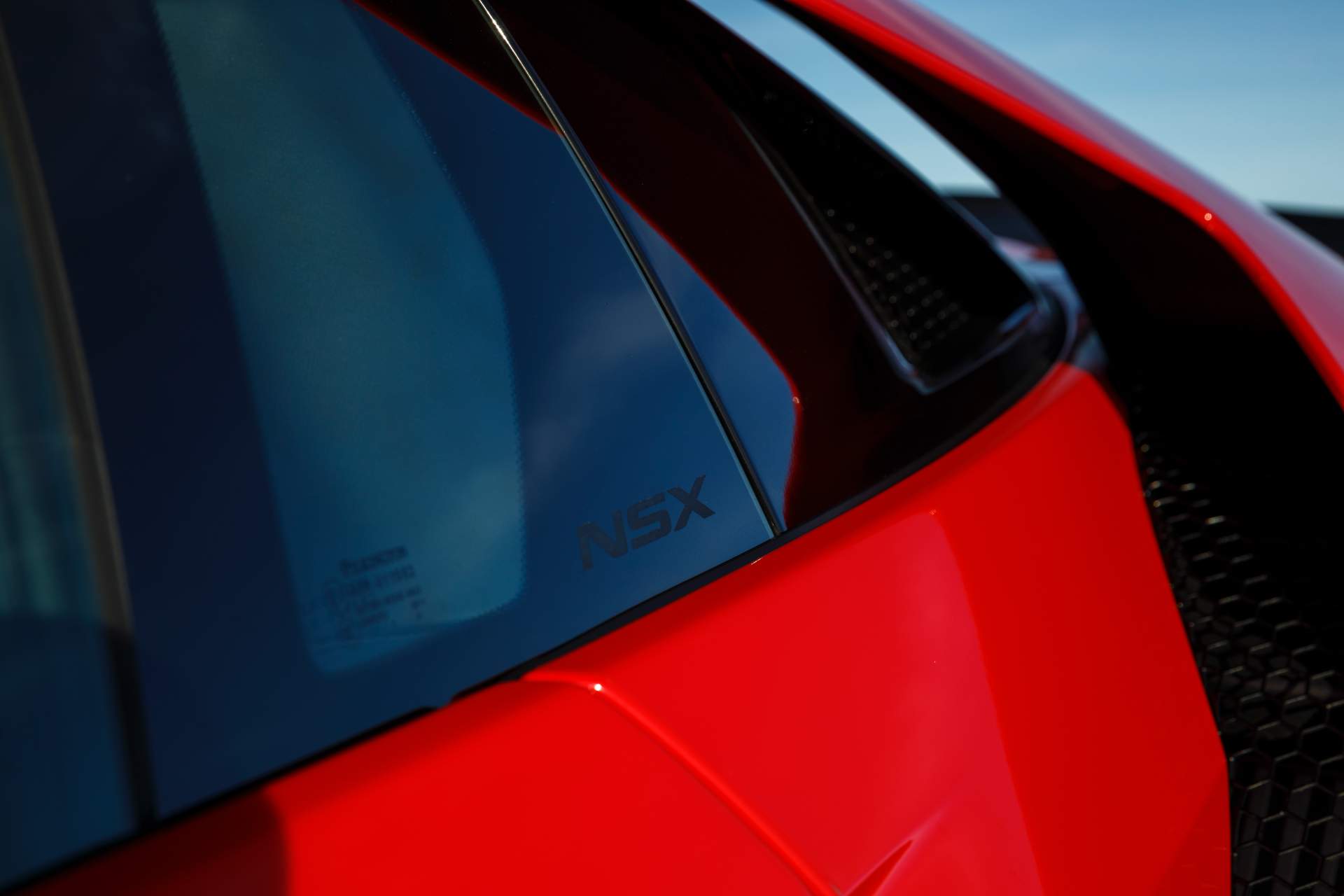 1st Generation NSX & 2019 NSX Acura Marks 30 Years Of NSX With Throwback Video And Photo Gallery