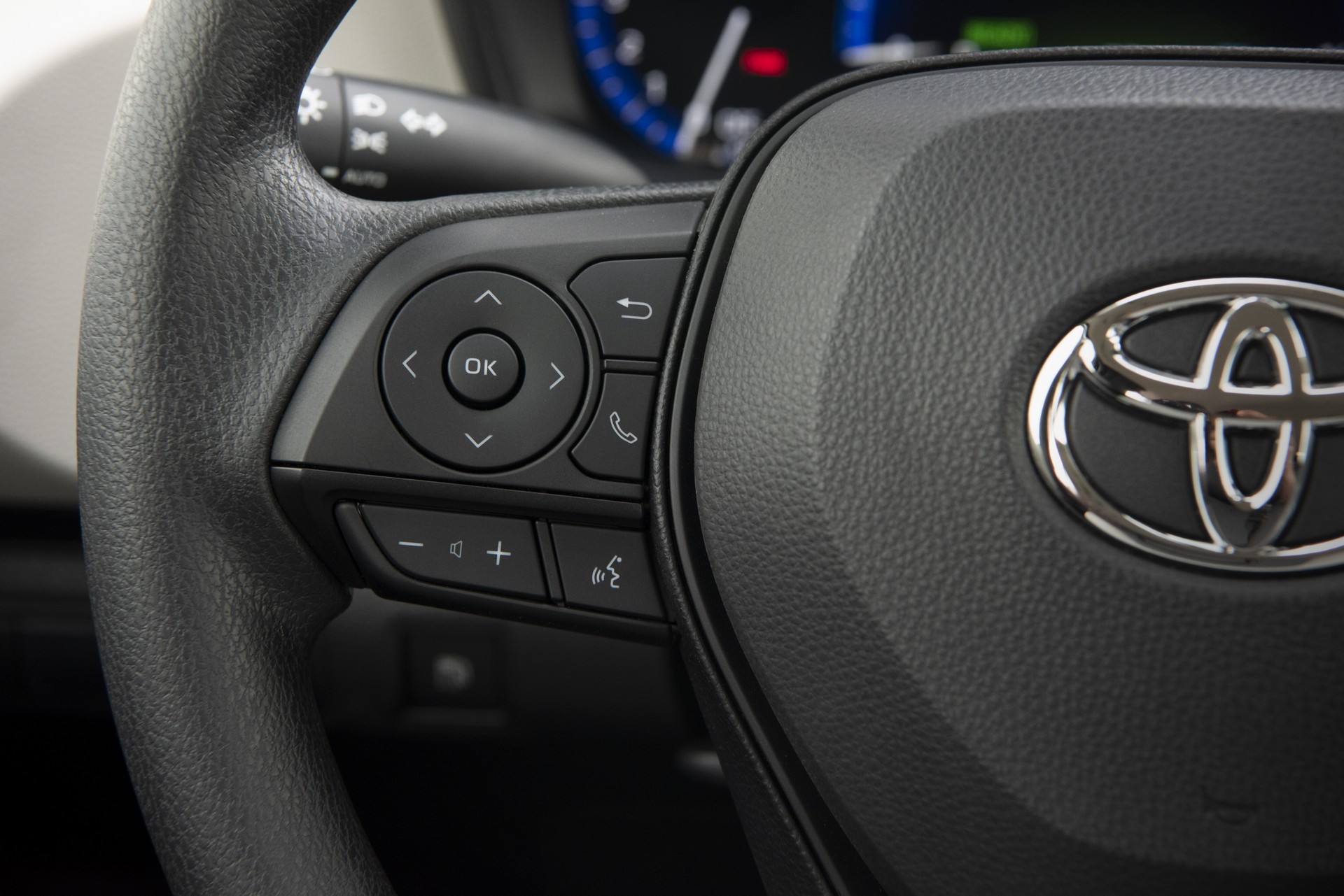 2020 Toyota Corolla-130 2020 Toyota Corolla Starts At $19,500, See It In 200+ Photos