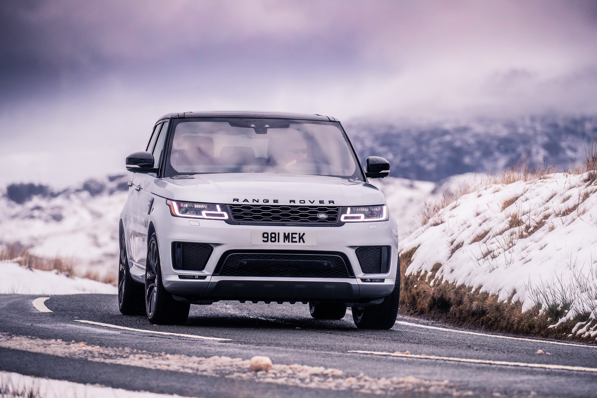 2019 Range Rover Sport HST 25 New Range Rover Sport HST Has A Straight-Six Mild Hybrid With 395hp