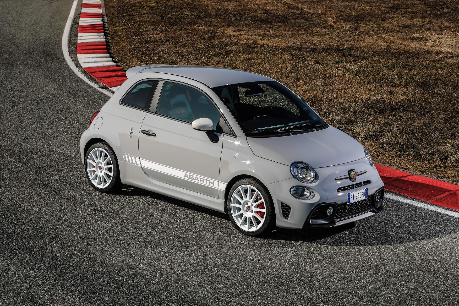 Abarth 595 esseesse 10 Abarth Bringing 595 “esseesse,” 124 Rally Tribute To Geneva Motor Show