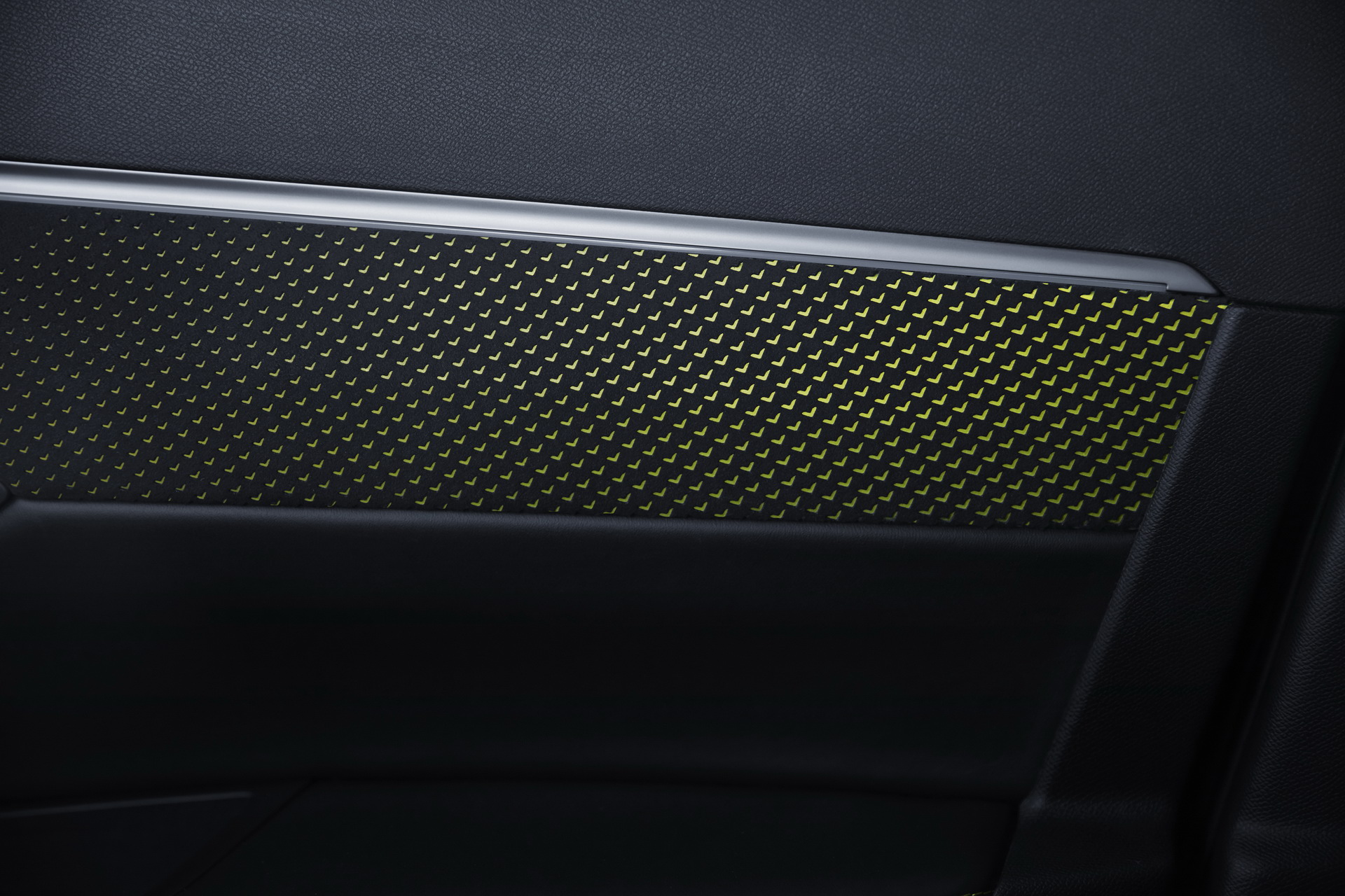 Peugeot 508 SPORT ENGINEERED CONCEPT 17 Concept 508 Peugeot Sport Engineered Is A Sharp-Clawed Feline Awaiting Release