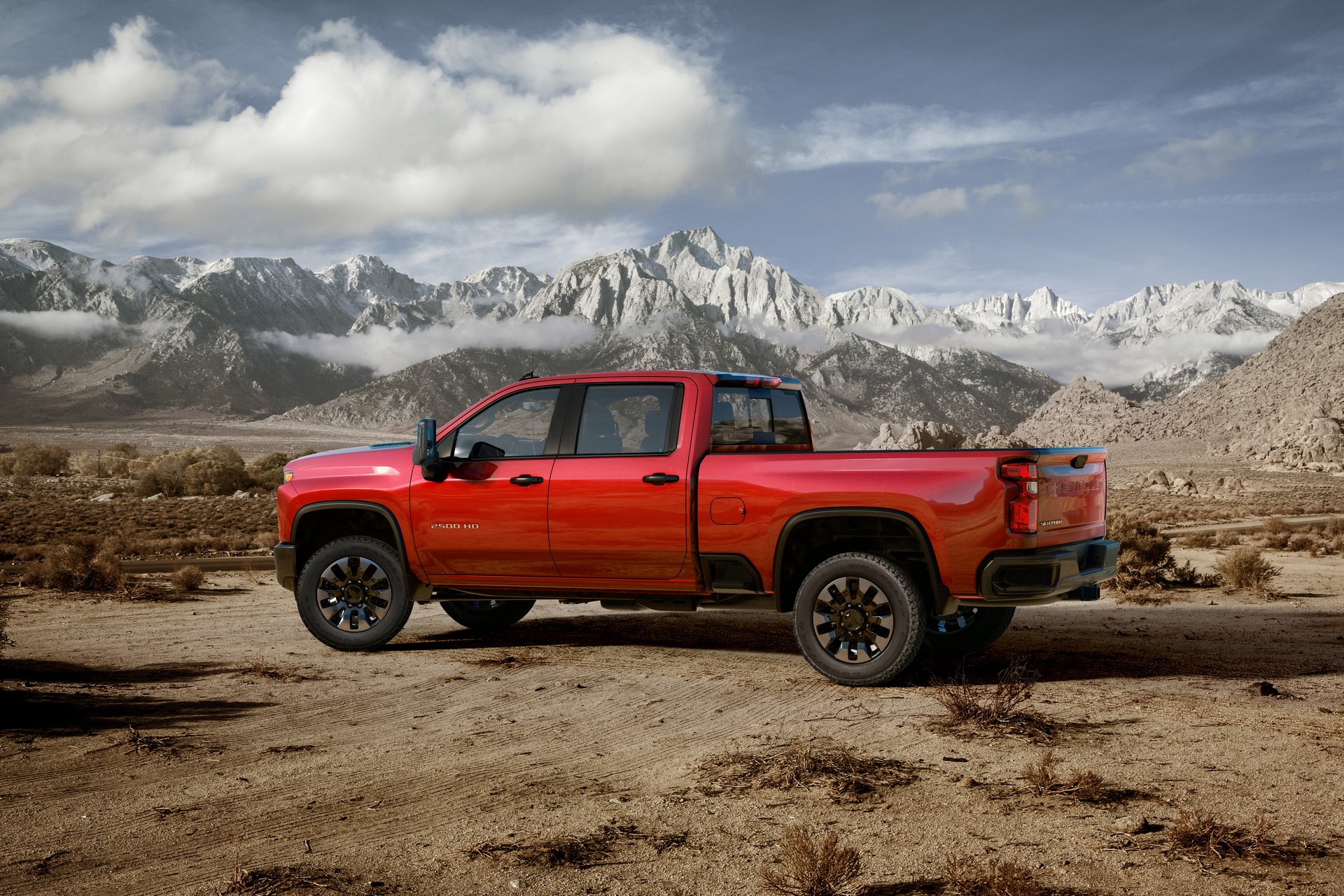 2020 Silverado 2500 HD-7 2020 Chevrolet Silverado HD Debuts With New 6.6-liter V8 And 35,500 Pound Towing Capacity