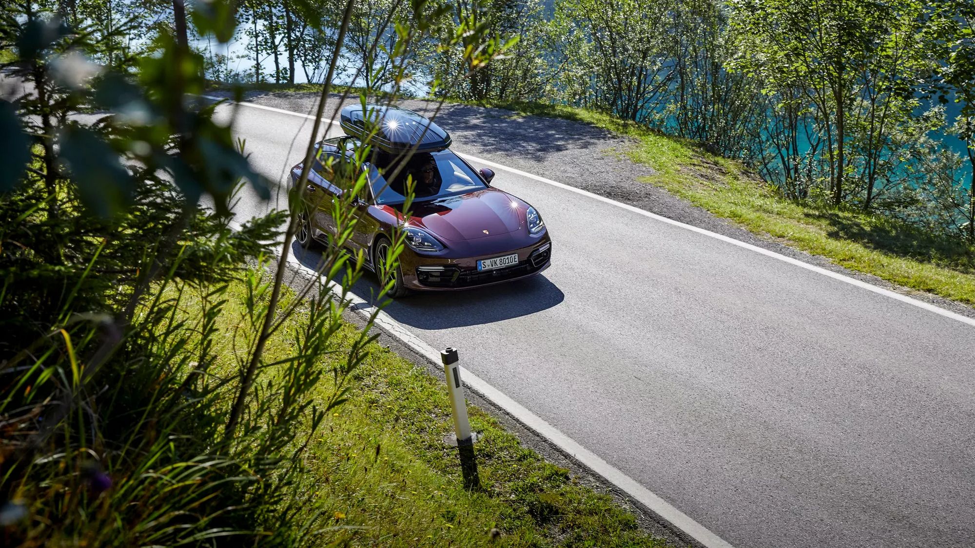 Porsche-Roof-Boxes-3 Porsche Design’s New Roof Boxes Look Sleek Even On A 911