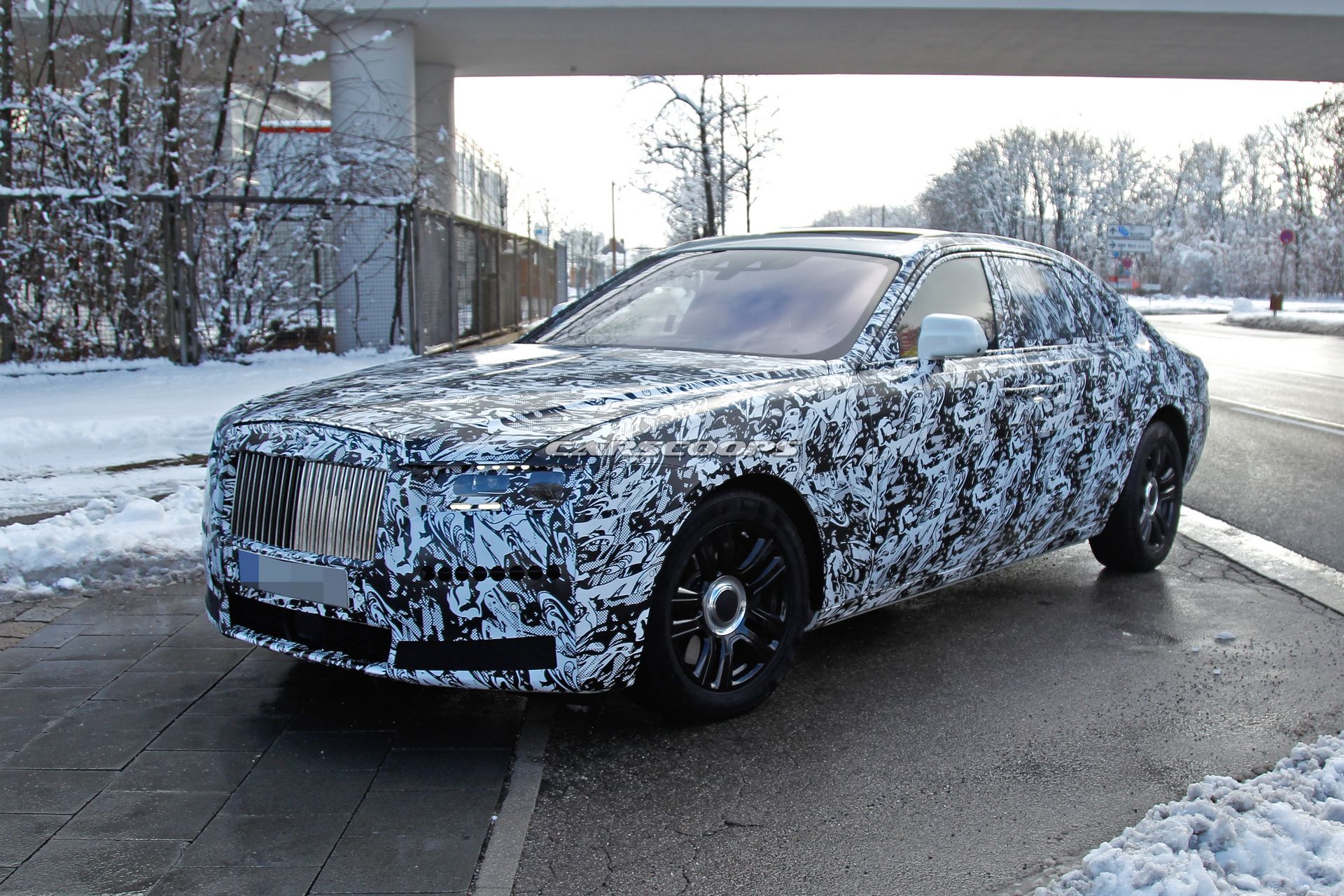 Rolls-Royce-Ghost-Spy-Shots-1 Next-Gen Rolls-Royce Ghost Due In 2021, Will Remain A Baby Phantom