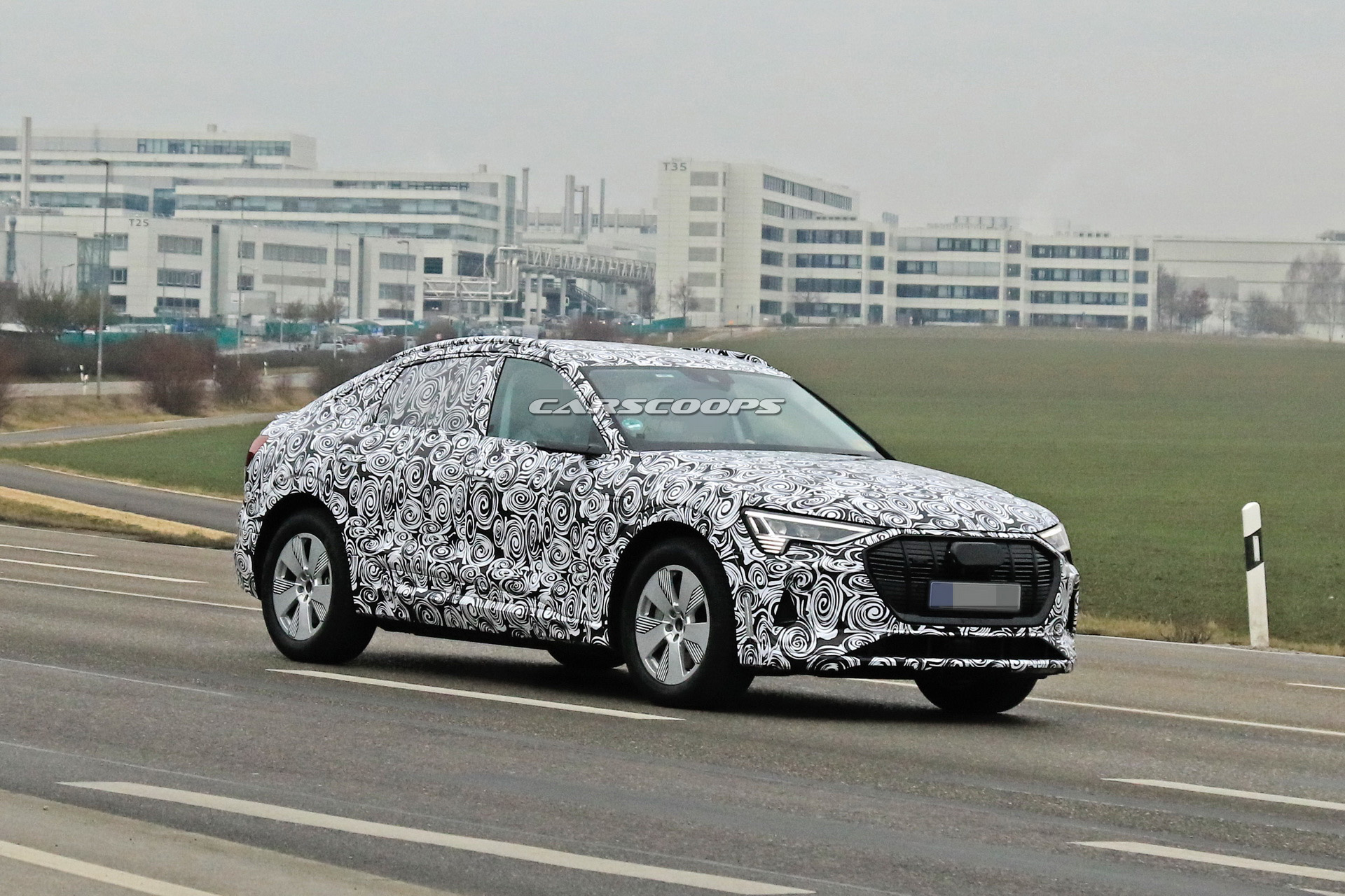 audi e-tron sportback spotted first time 4 Production 2020 Audi e-tron Sportback Looks Less Futuristic Than Concept