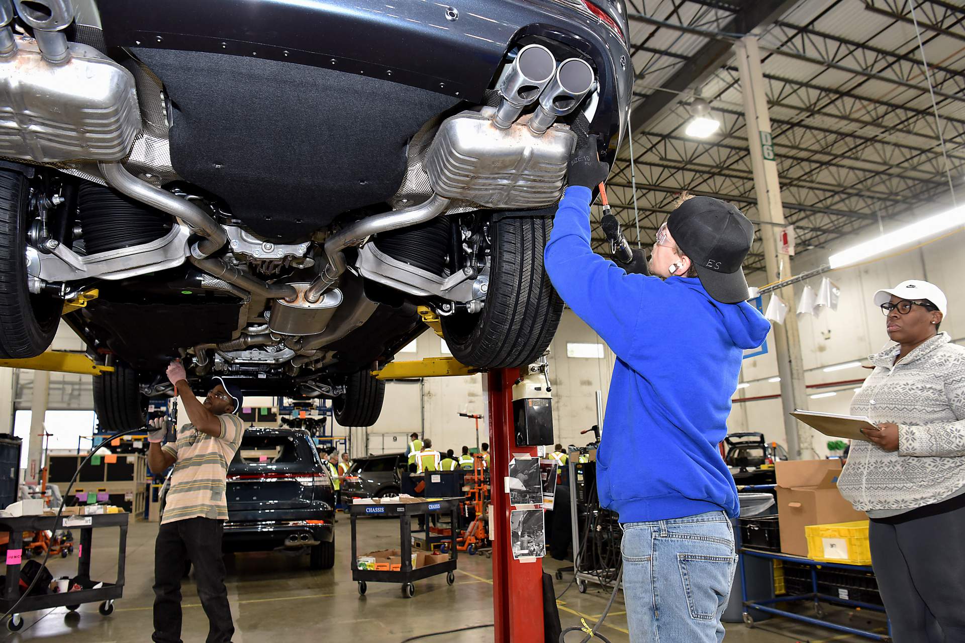 Chicago Assembly and Stamping Ford Investing $1 Billion In Chicago Plants To Build Three New SUVs