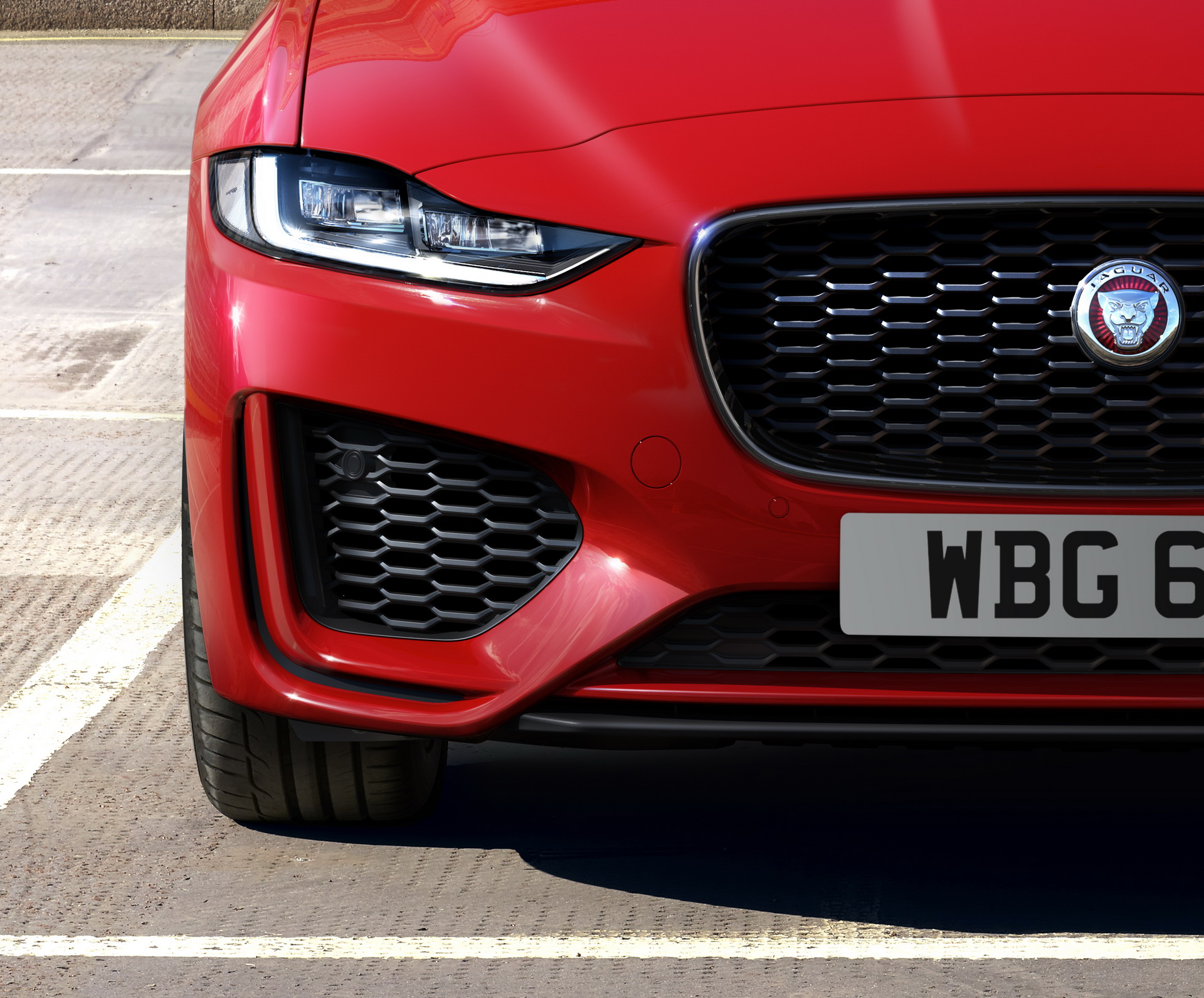 2020 Jaguar XE Facelift 52 2020 Jaguar XE Facelift Gains Sportier Styling, Upgraded Tech