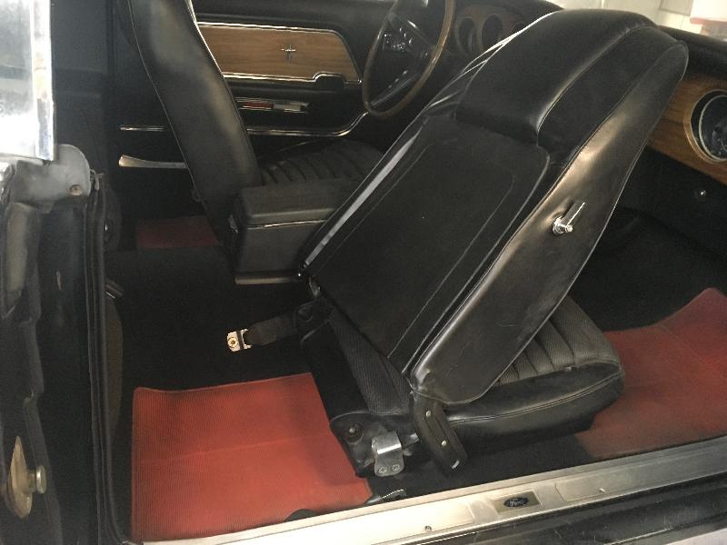 mach 1 ford mustang barn find 140 A 1969 Ford Mustang Mach 1 Was Sitting In A Garage For 39 Years!