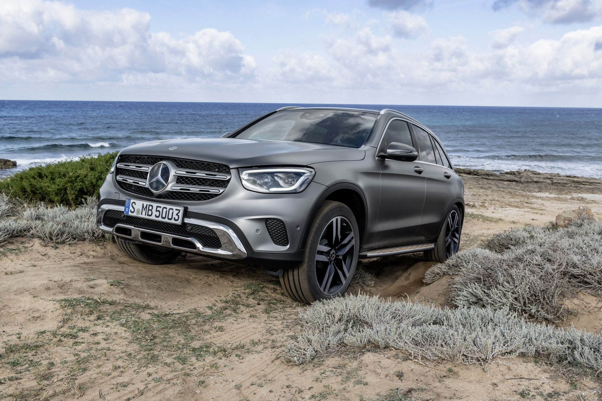 2020 Mercedes GLC Facelift 18 2020 Mercedes GLC Gets New Tech And A Blink-And-You-Miss-It Styling Refresh