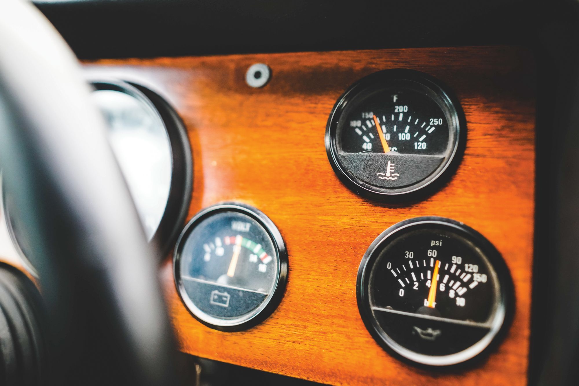 Lamborghini-LM002-13 Go To Florida, Buy A Lamborghini LM002, Enjoy Its Brutality