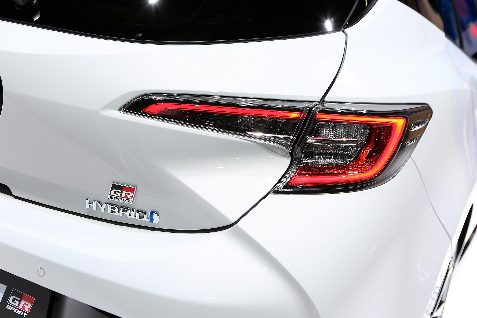 2019-Toyota-Corolla-GR-Sport-04 Toyota Corolla GR Sport And Corolla Trek Join The Model’s European Family