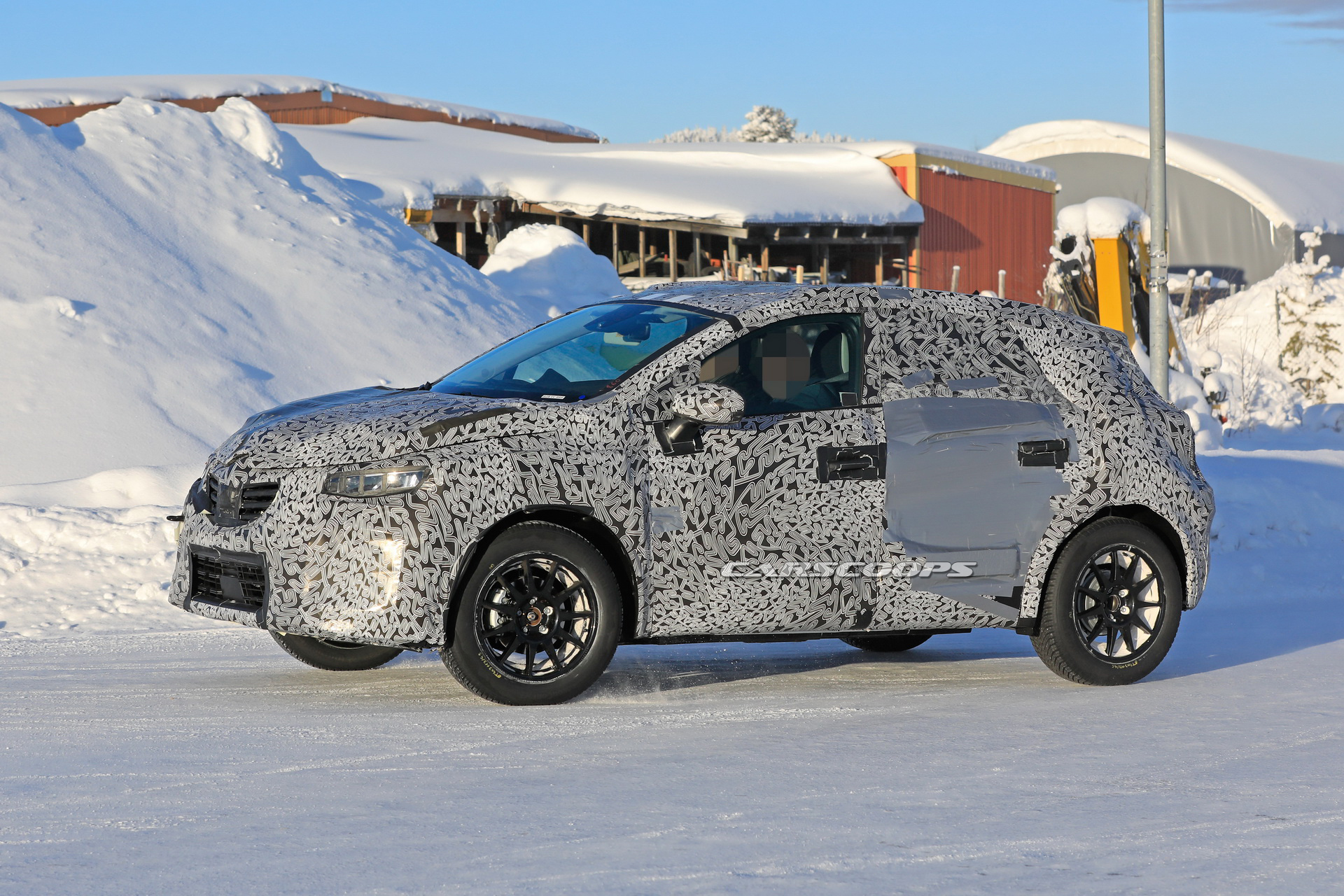 2020-Renault-Captur-05 2020 Renault Captur: Europe’s Best-Seller Wants To Become A More Premium SUV