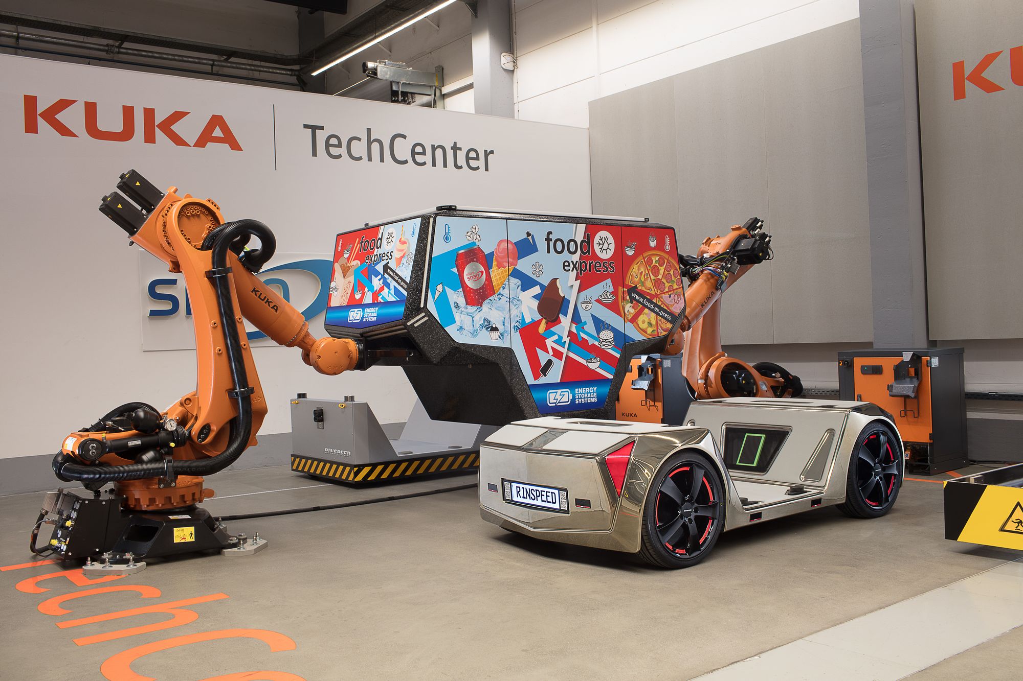 Rinspeed-microSNAP-9 Rinspeed microSNAP Is The EV Pod With A Thousand Faces