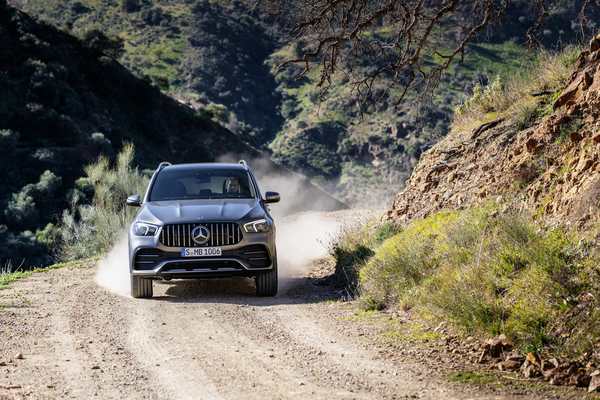 2020 Mercedes-AMG GLE 53 4MATIC 32 2020 Mercedes-AMG GLE 53 4MATIC+ Has Straight-Six With Twin Turbos And An Electric Compressor