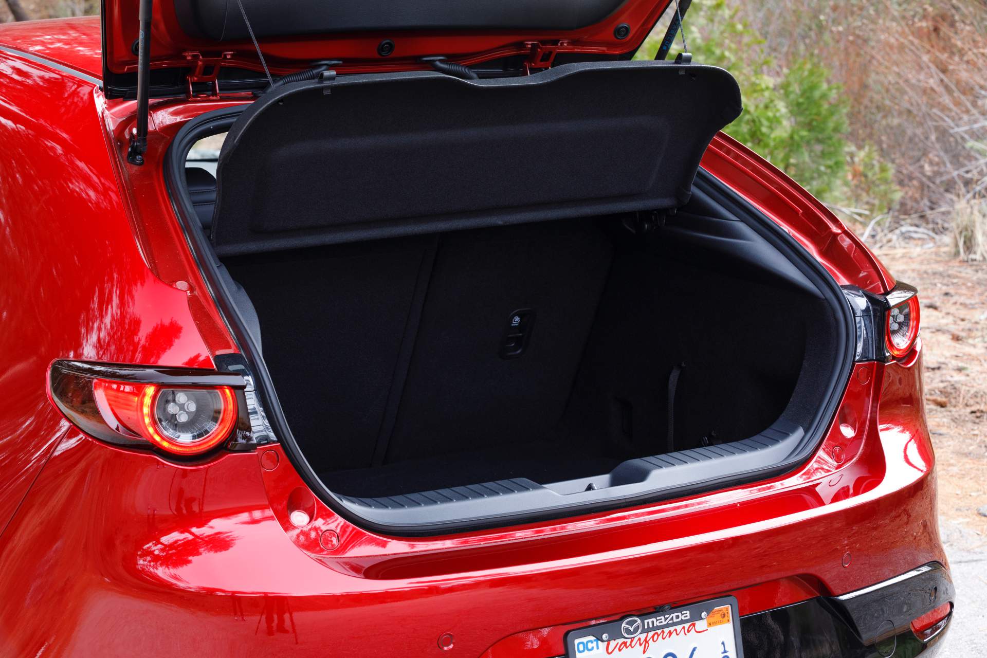 2019 Mazda3 Hatchback 26 Feast Your Eyes On America’s 2019 Mazda3 Through This Super Gallery