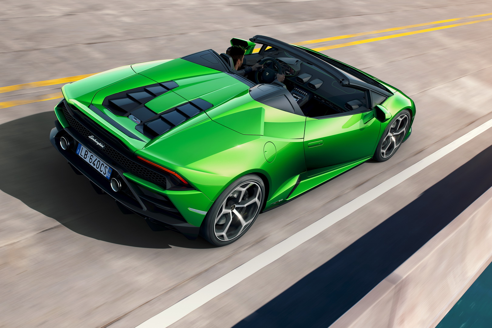 lamborghini huracan evo spyder 3 New Lamborghini Huracan Evo Spyder Drops Its Roof (Live Pics)