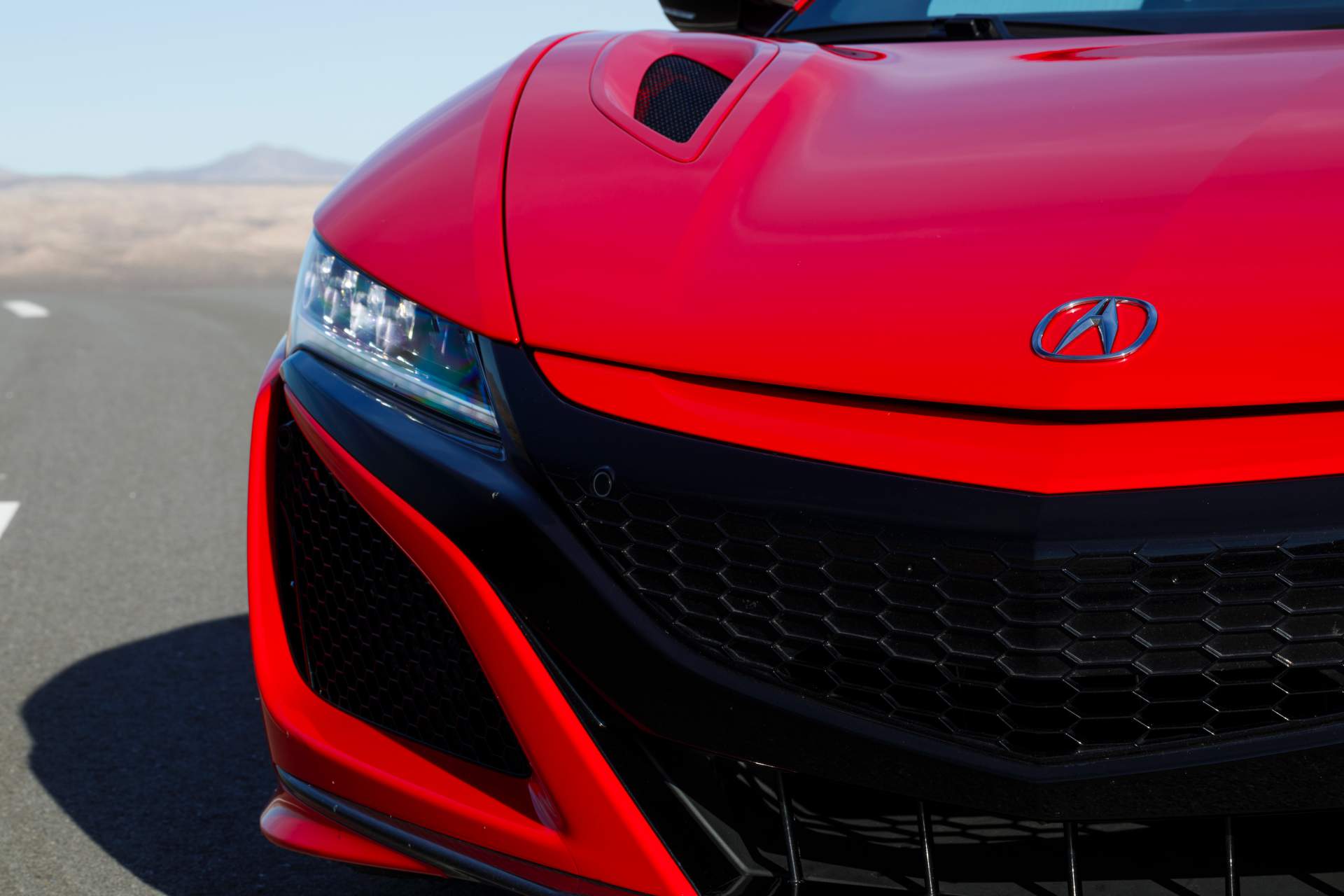 1st Generation NSX & 2019 NSX Acura Marks 30 Years Of NSX With Throwback Video And Photo Gallery