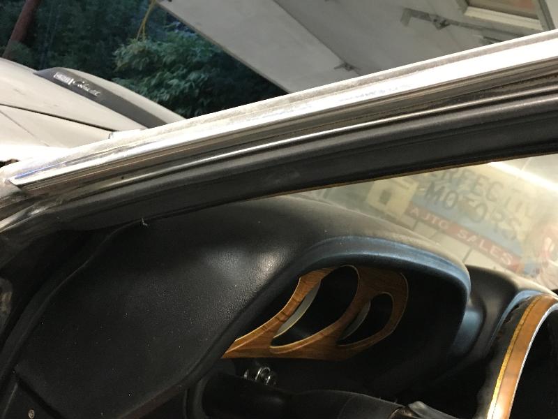 mach 1 ford mustang barn find 160 A 1969 Ford Mustang Mach 1 Was Sitting In A Garage For 39 Years!