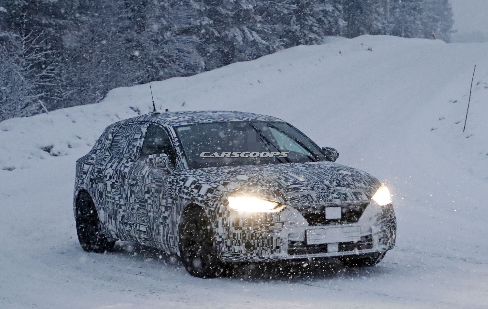 Seat-Leon-Spy-Shots-9 Next Gen Seat Leon To Use Golf Platform And Hybrid Powertrains