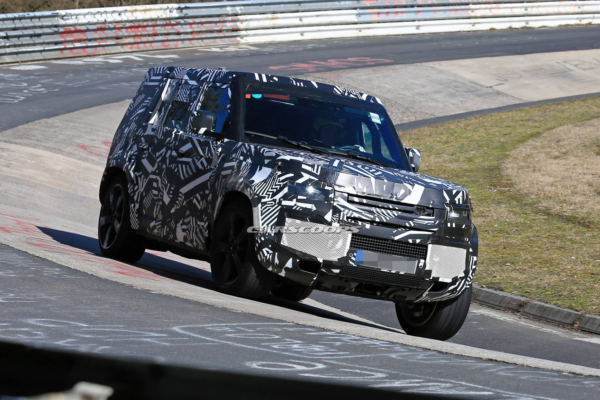 2020 Land Rover Defender spy shots at the Nurburgring 13 2020 Land Rover Defender 110 Polishing Its Road Manners At The ‘Ring