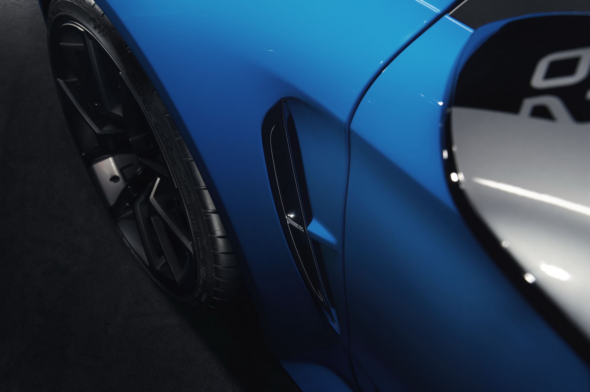 Lynk_Co_03_Cyan_09 Lynk & Co’s New 03 Cyan Concept Is A Street-Legal 528 HP Touring Racer