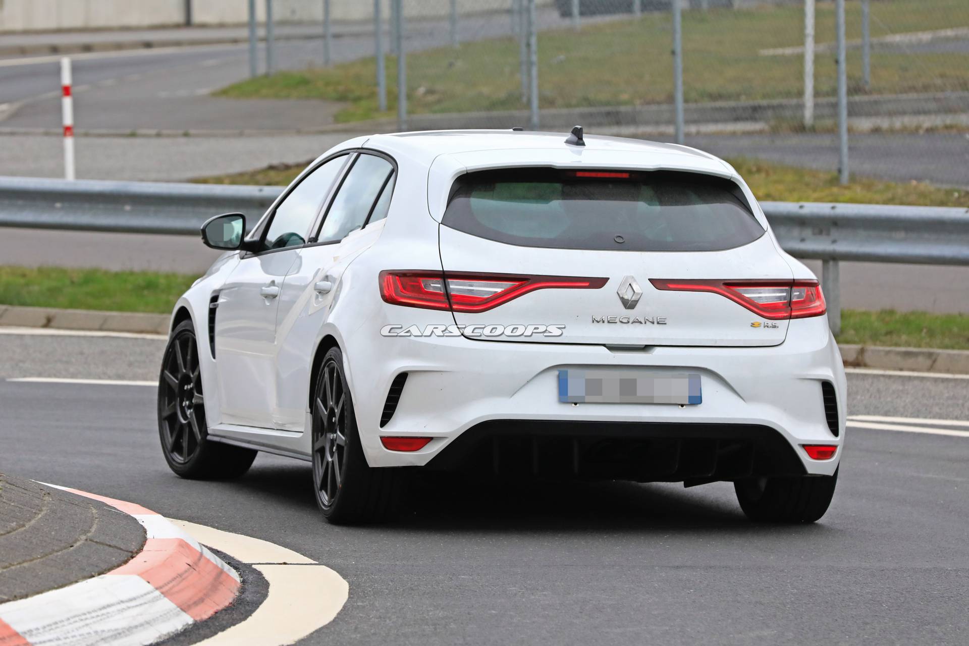 Renault Megane RS Trophy hardcore version spy shots 8 Hardcore Renault Megane RS Trophy-R Ditches Rear Seats For Nürburgring Lap Record