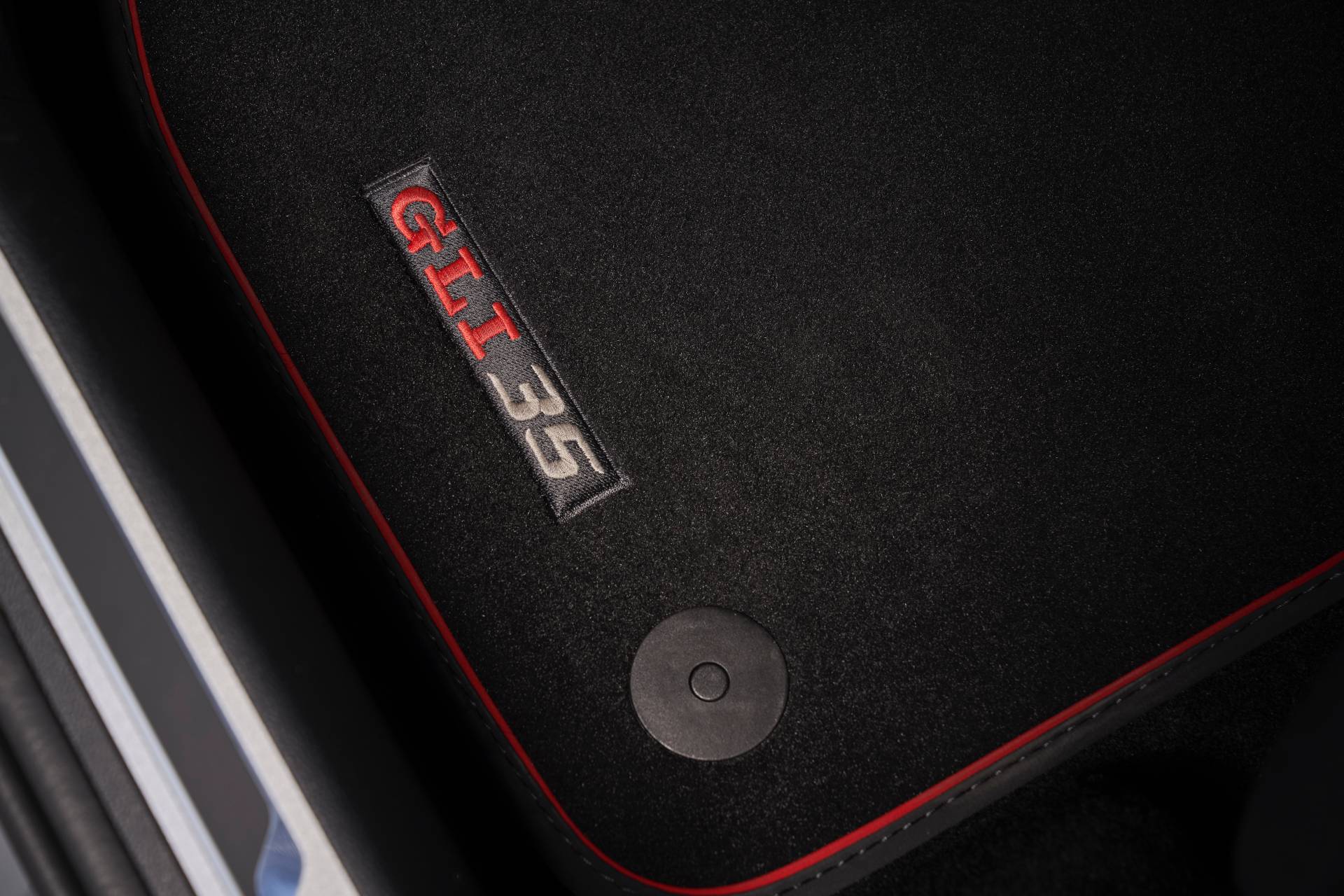 2019 VW Jetta GLI 35th Anniversary Edition 2 Huge 2019 VW Jetta GLI Gallery Helps You Choose Your Favorite Model