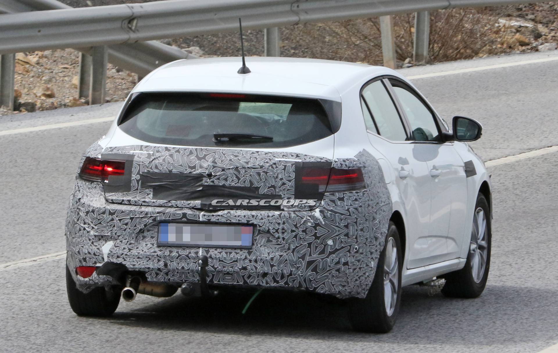 2020 Renault Megane facelift spy shots 12 2020 Renault Megane Is Up For A Facelift And It’s Coming To Frankfurt Show