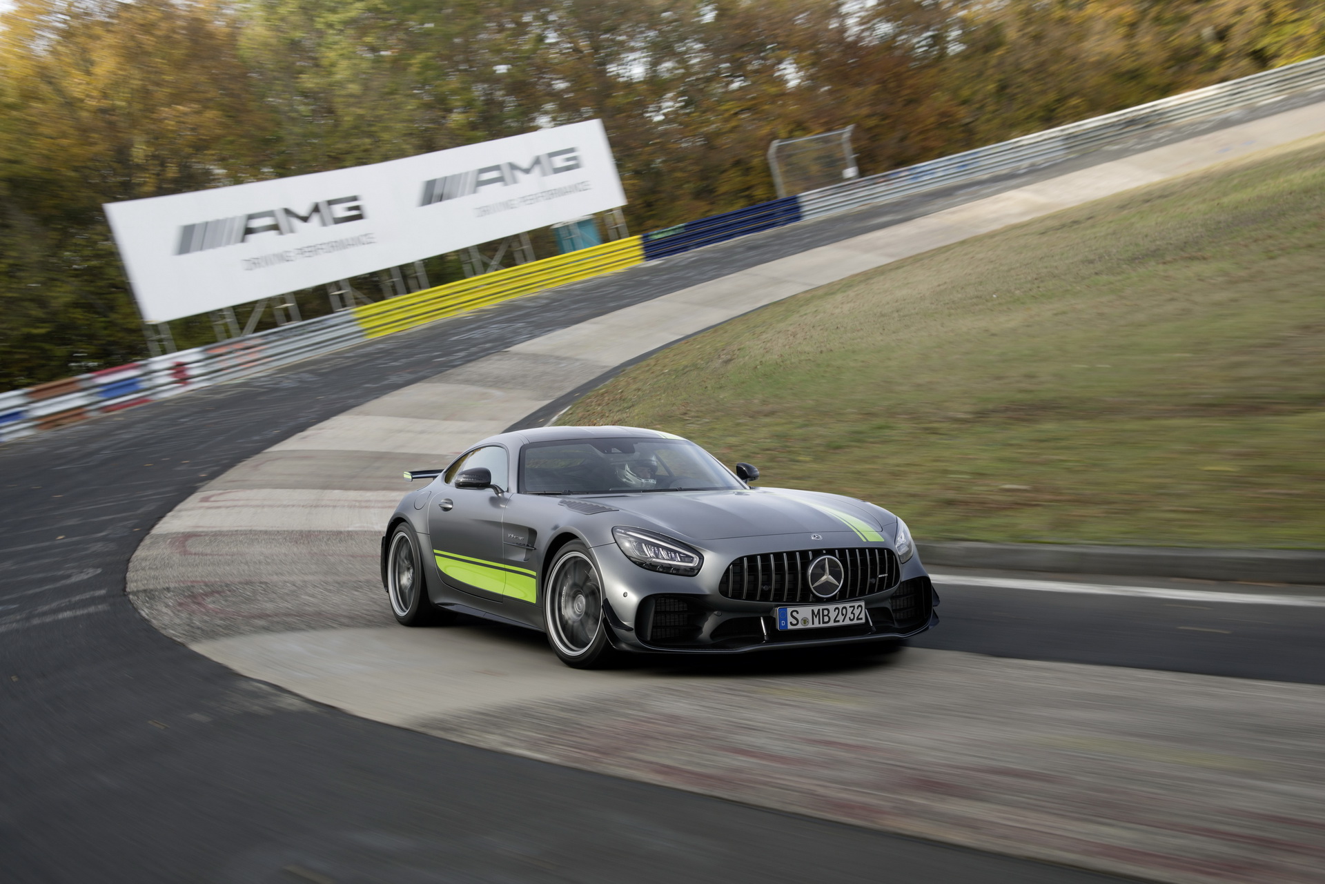 mercedes-amg gt r pro uk pricing 2 Track Focused Mercedes-AMG GT R Pro Gets £188,345 UK Price Tag