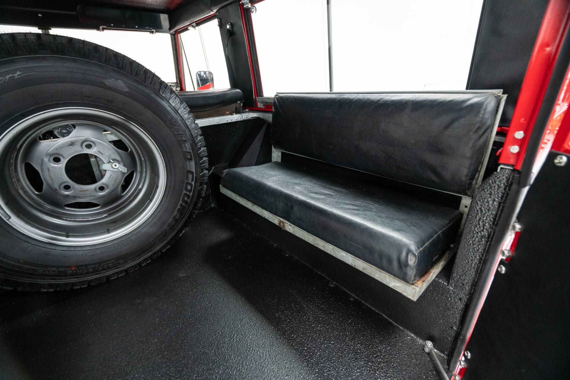 1971 Land Rover Series IIA 37 Forget Restomods, This Mint 1971 Land Rover Series IIA Costs $59,900