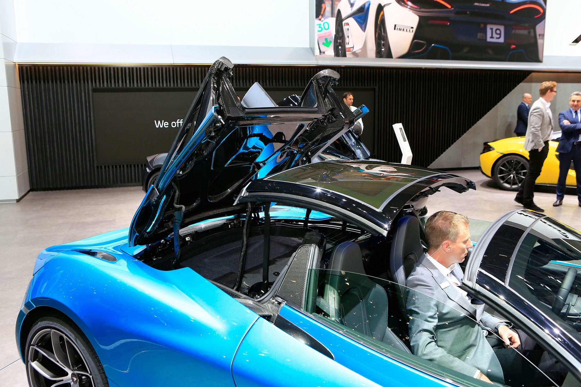 McLaren-720S-Spider-Geneva-25 McLaren 720S Spider Is Even More Stylish Than The Coupe