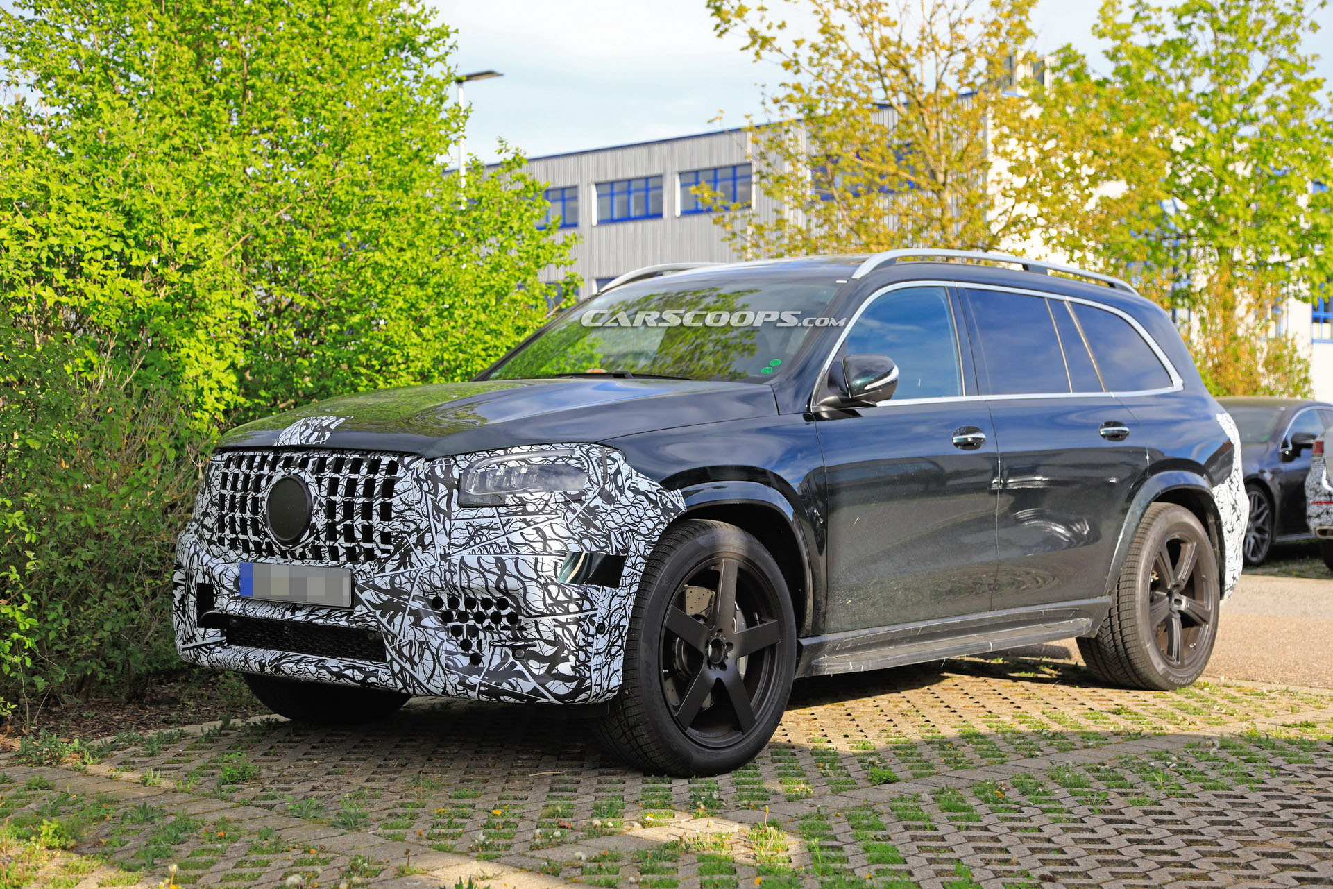 2020 Mercedes-AMG GLS 63 4 copy 2020 Mercedes-AMG GLS 63 Starts Taking Its Camouflage Off