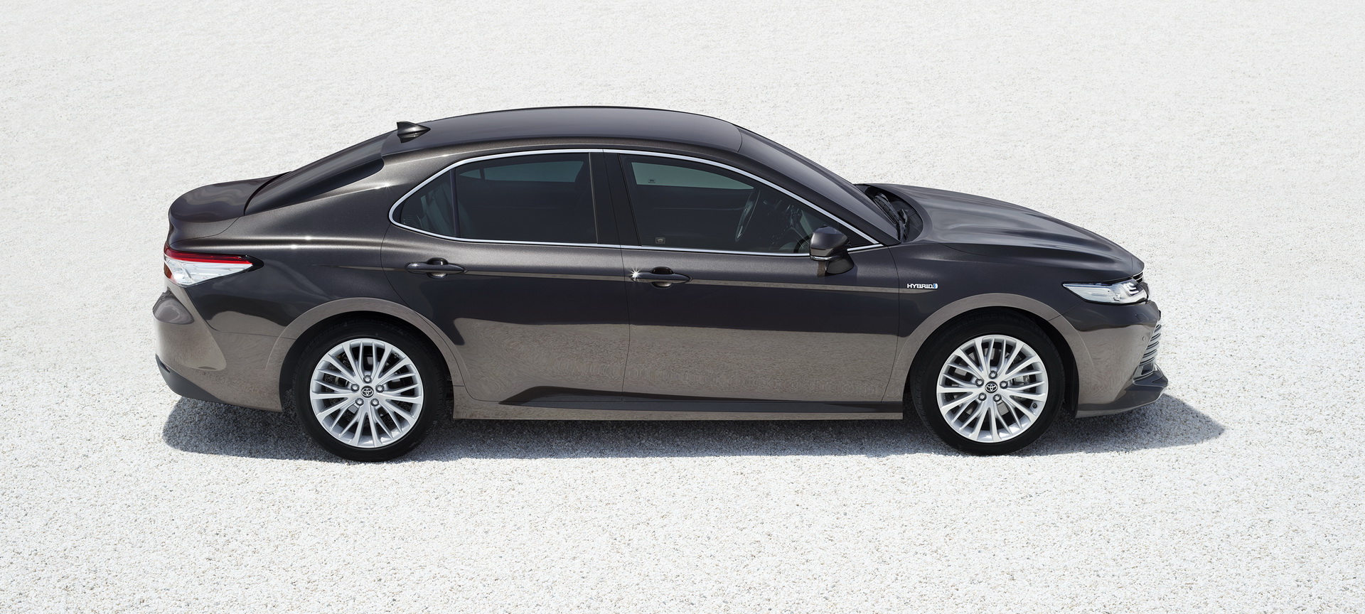 2019 toyota camry hybrid europe 5 2020 Toyota Camry Hybrid Hits UK Showrooms On April 1st