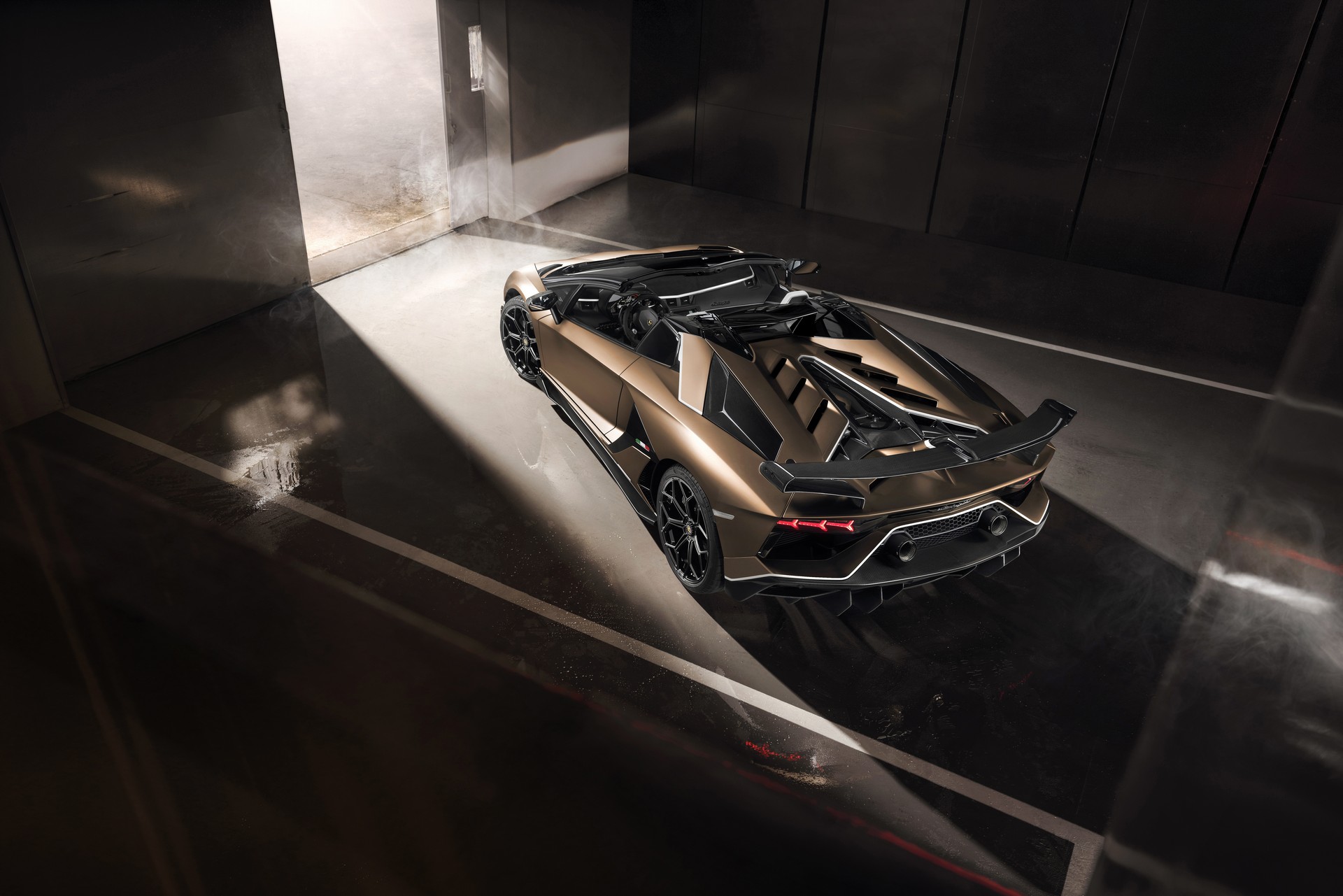 Lamborghini Aventador SVJ Roadster-4 Lamborghini Aventador Successor May Use Supercapacitors Instead Of Batteries