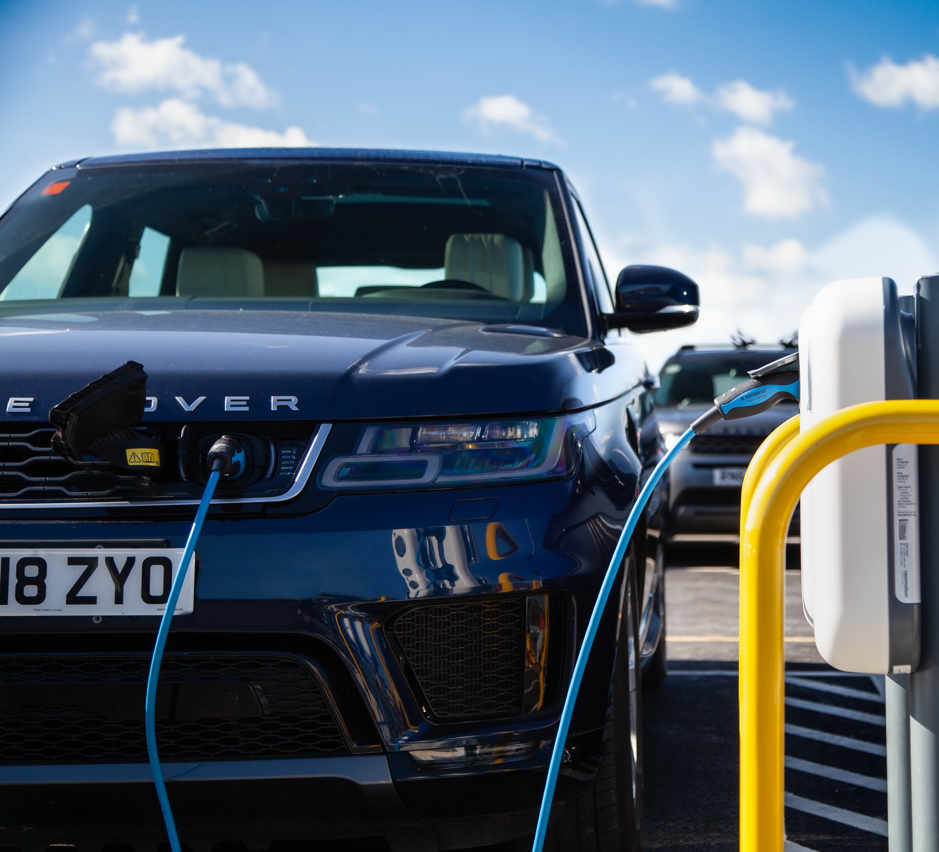 jlr uk largest smart charging network 3 JLR Now Boasts UK’s Largest Smart Charging Facility For EVs