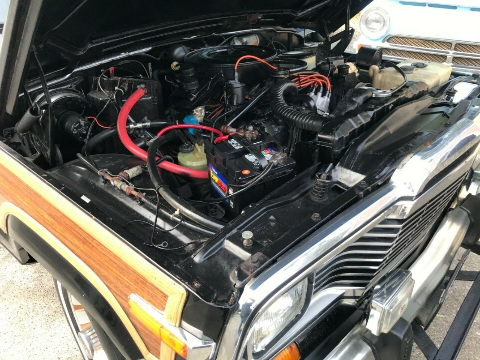Jeep-Grand-Wagoneer-20 Get Your Wood On With This Barn-Stored 1985 Jeep Grand Wagoneer