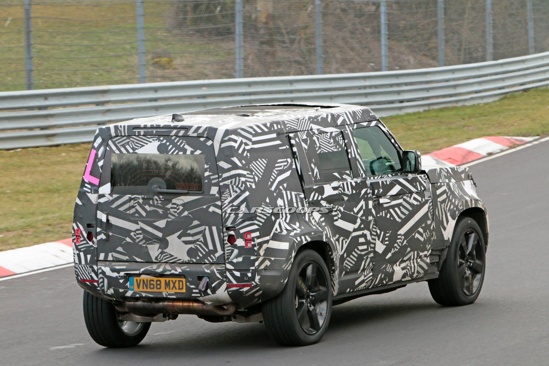 2020 Land Rover Defender spy shots at the Nurburgring 27 2020 Land Rover Defender 110 Polishing Its Road Manners At The ‘Ring