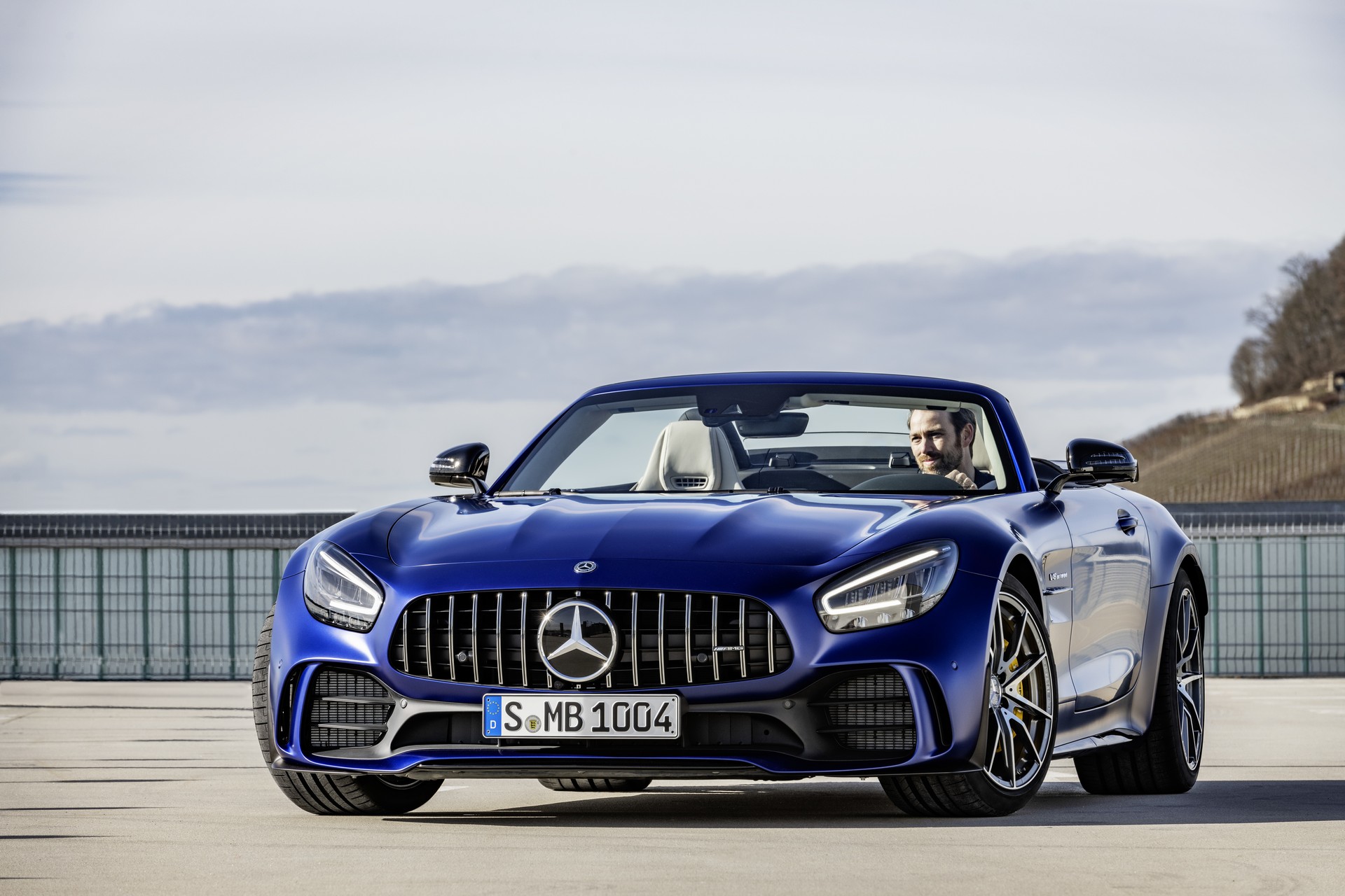 Mercedes-AMG GT R Roadster-4 Mercedes-AMG GT R Roadster Goes Official With Active Aero, 197 MPH Top Speed