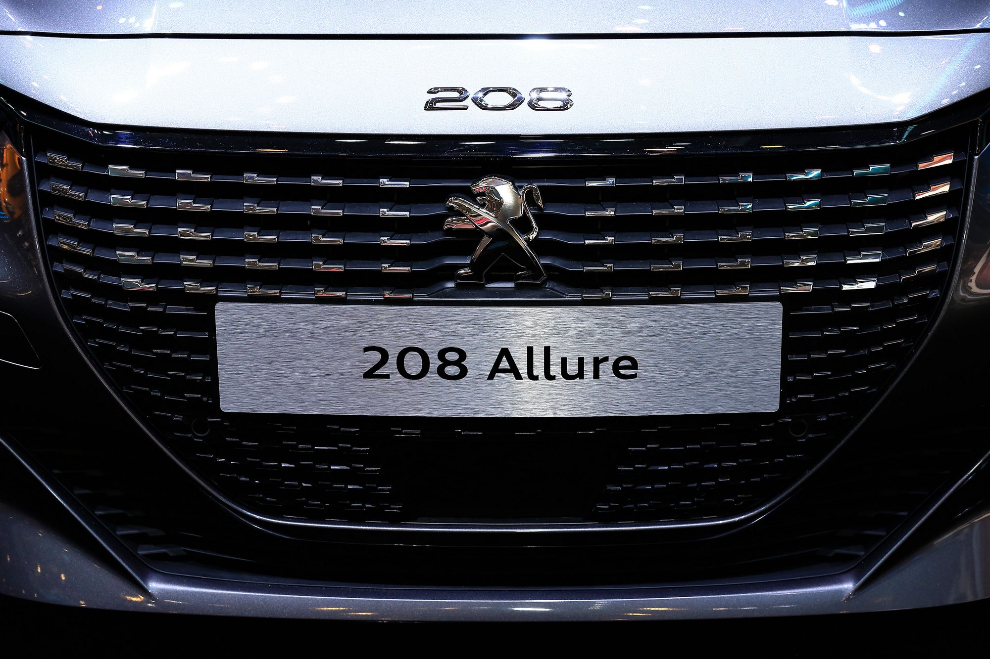 Peugeot-208-Geneva-6 New Peugeot 208 Is A Supermini With Sex Appeal