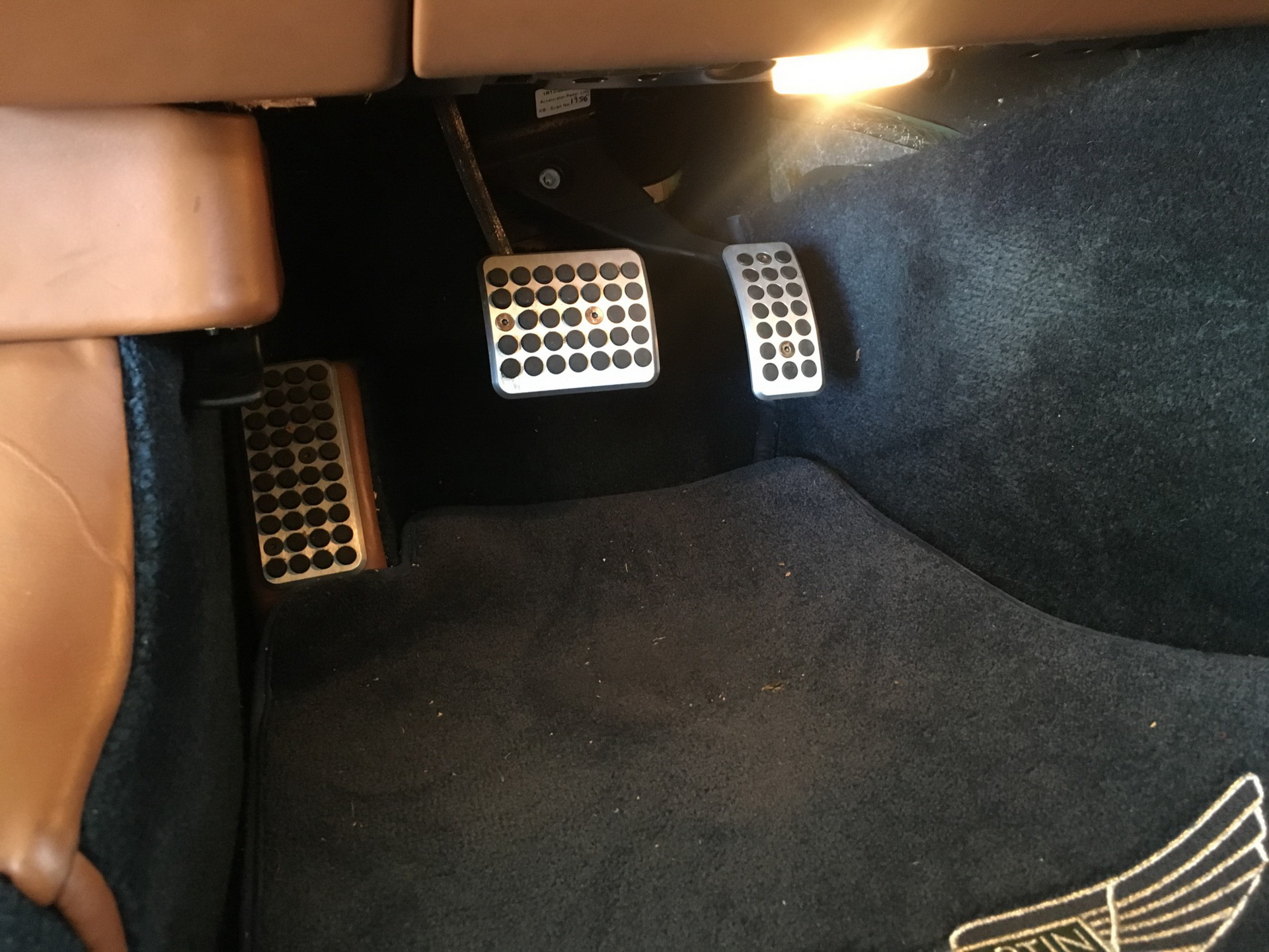 2006 aston martin vanquish s bat auction 59 2006 Aston Martin Vanquish S Rocks BMW Carbon Black Paint