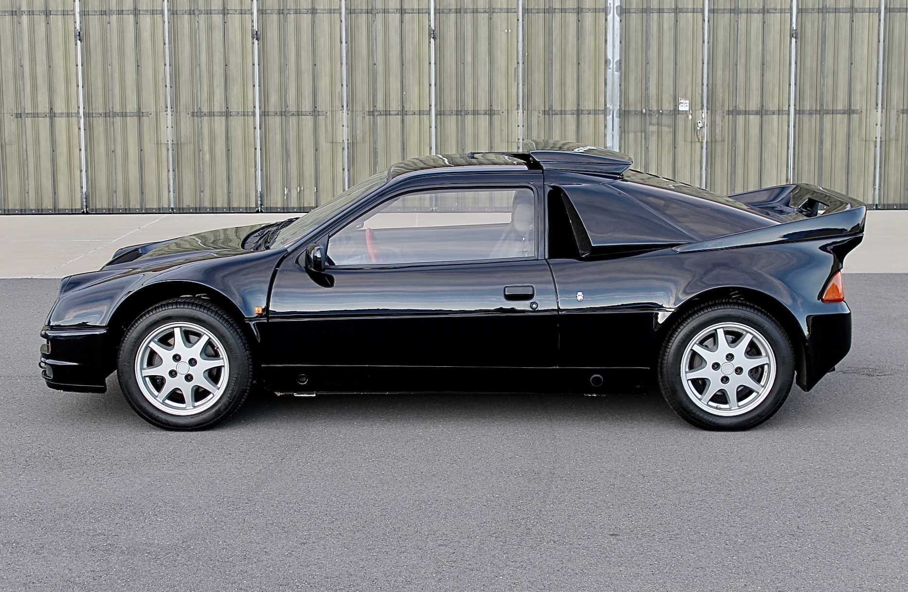 Ford-RS200-19 Low-Mileage, 350 HP Ford RS200 Is A True Street-Legal Rally Car