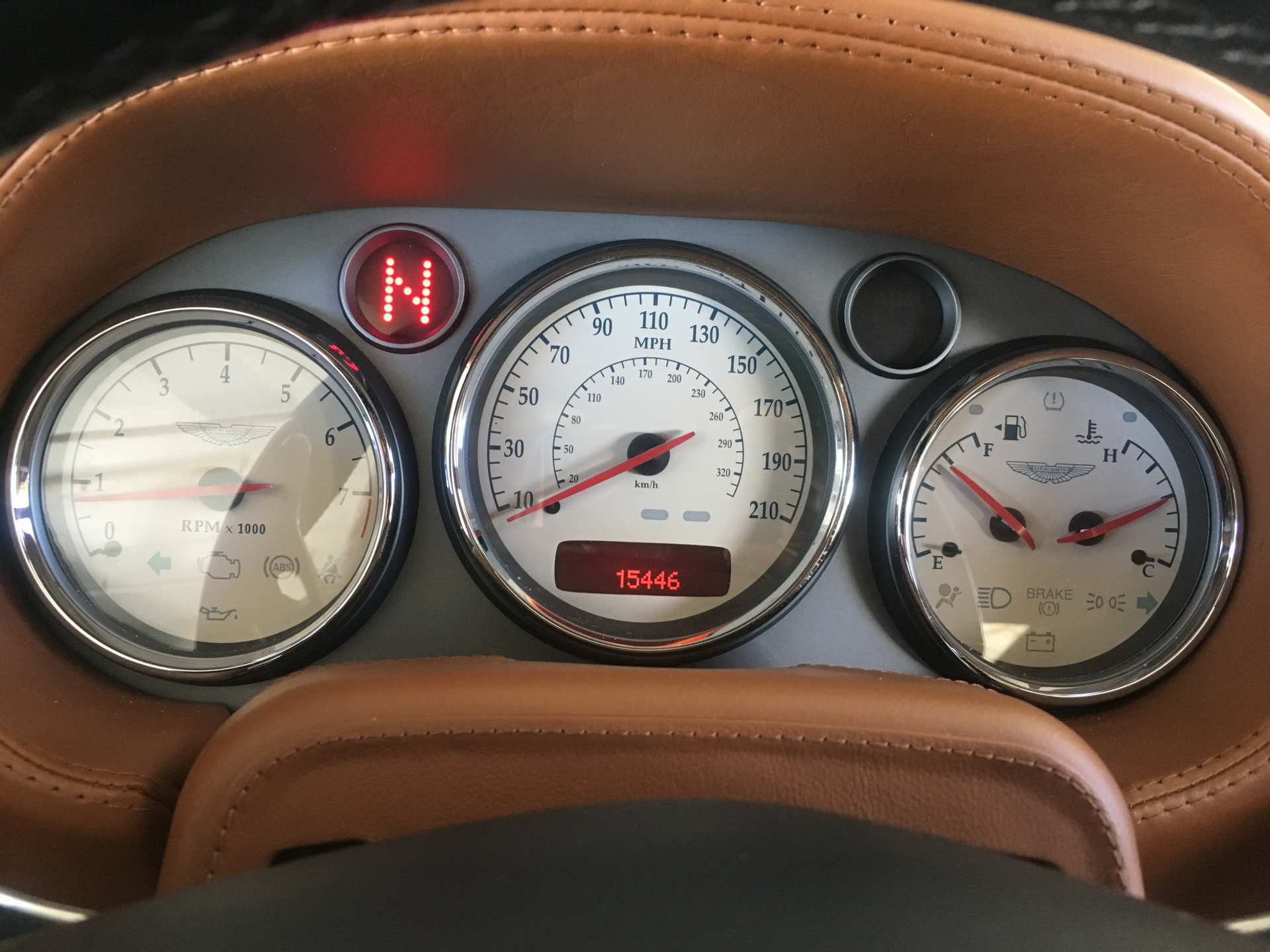 2006 aston martin vanquish s bat auction 55 2006 Aston Martin Vanquish S Rocks BMW Carbon Black Paint