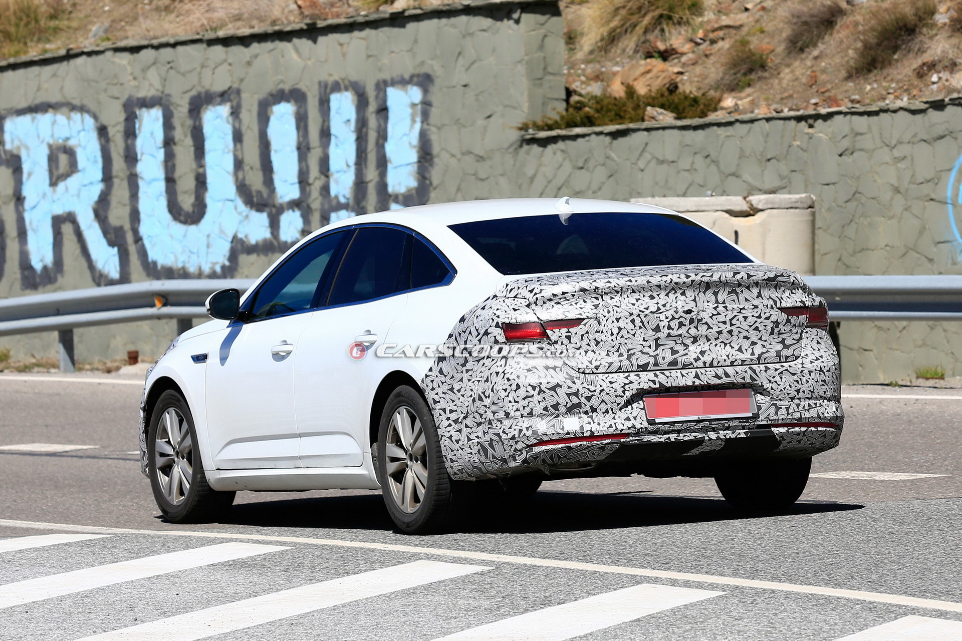 2020 Renault Talisman 5 (2) 2020 Renault Talisman Getting A Mild Mid-Life Makeover