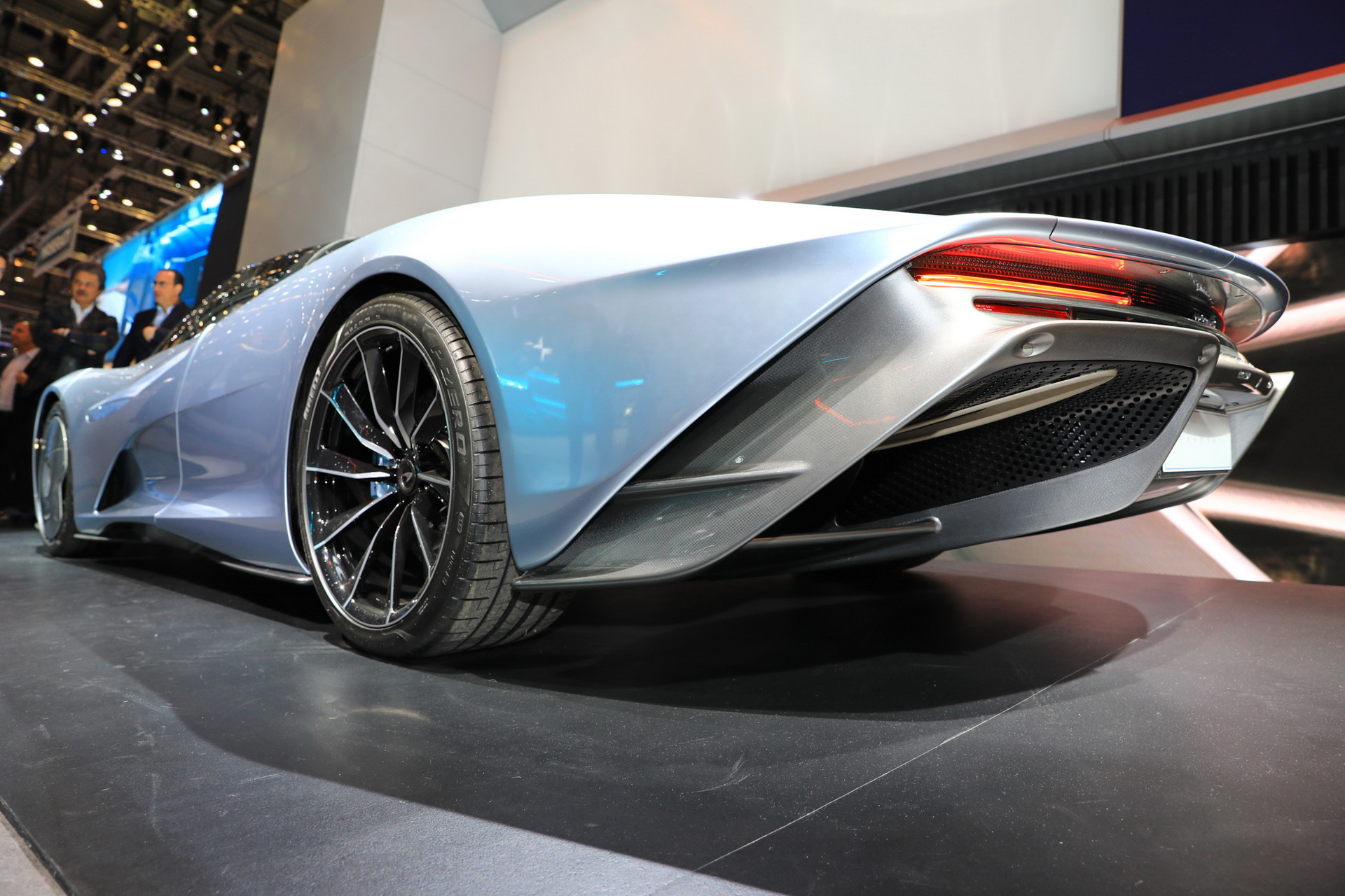 McLaren-Speedtail-29 McLaren’s 250MPH Speedtail Looks Like It Escaped From A Sci-Fi Movie