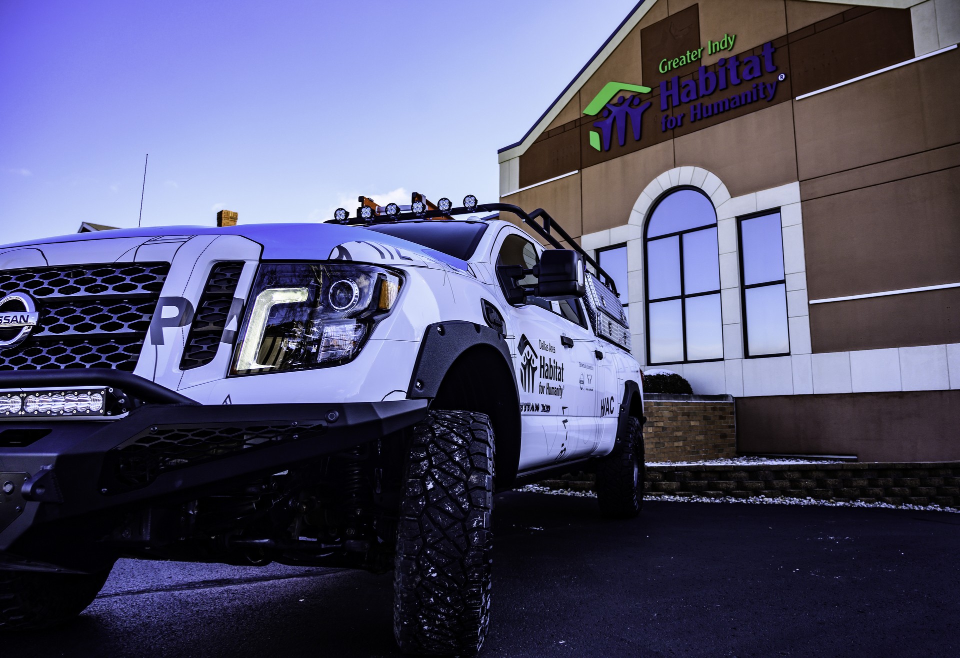 Nissan Titan Ultimate Work Truck-18 Nissan Ultimate Work Titan Is A One-Off Truck For Home Builders