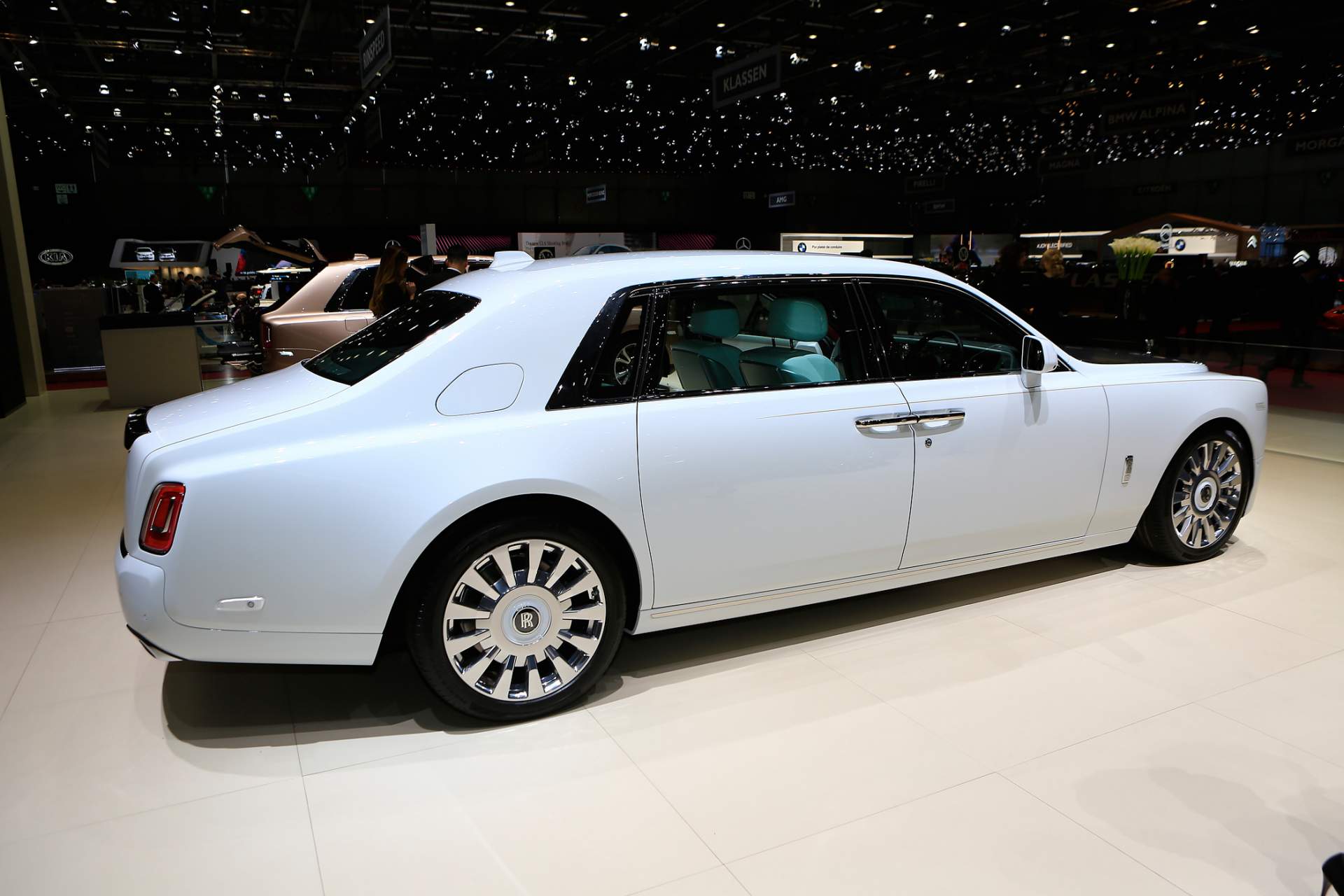 89 Bespoke Rolls-Royce Phantom Brings Tranquillity To Bustling Geneva Show (Live Pics)