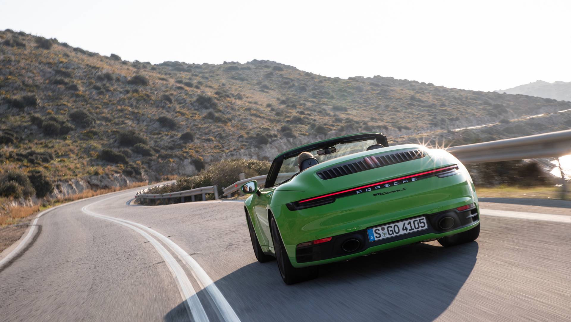 2020 Porsche 911 Cabriolet 27 2020 Porsche 911 Cabriolet’s Soft Top Brings Coupe-Like Looks And Comfort