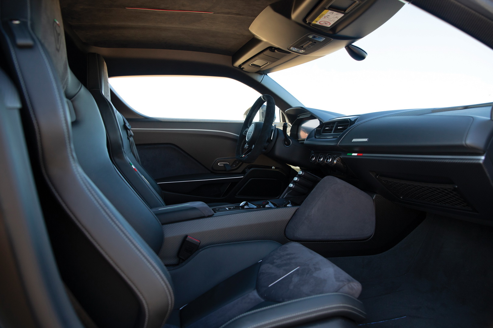 2018 italdesign zerouno 13 Why Not Add An Italdesign ZeroUno To Your Awesome Car Collection?